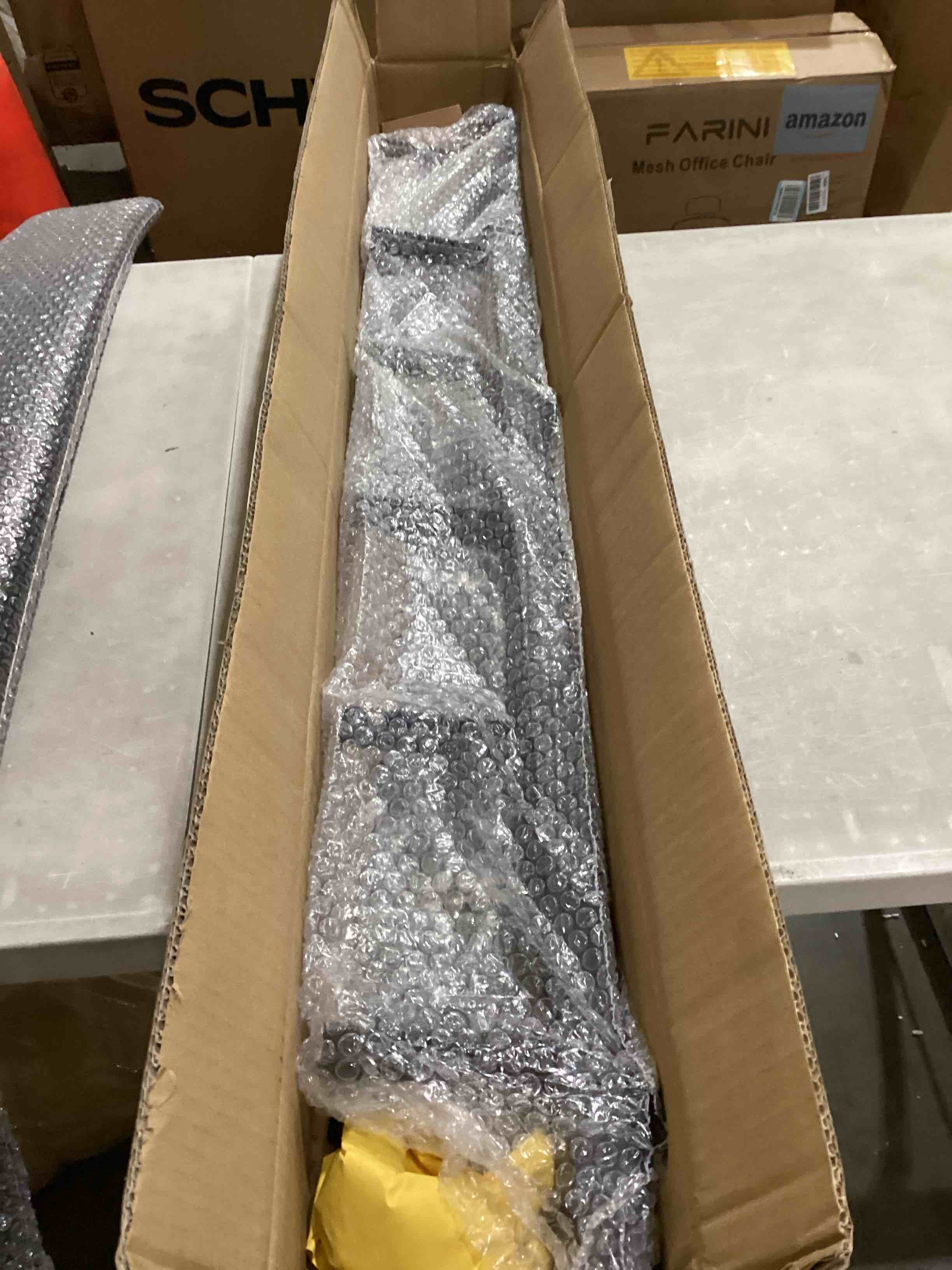 https://s3.amazonaws.com/lotting-images-prod/bidfta/PPE2898374_1749664716104.jpeg