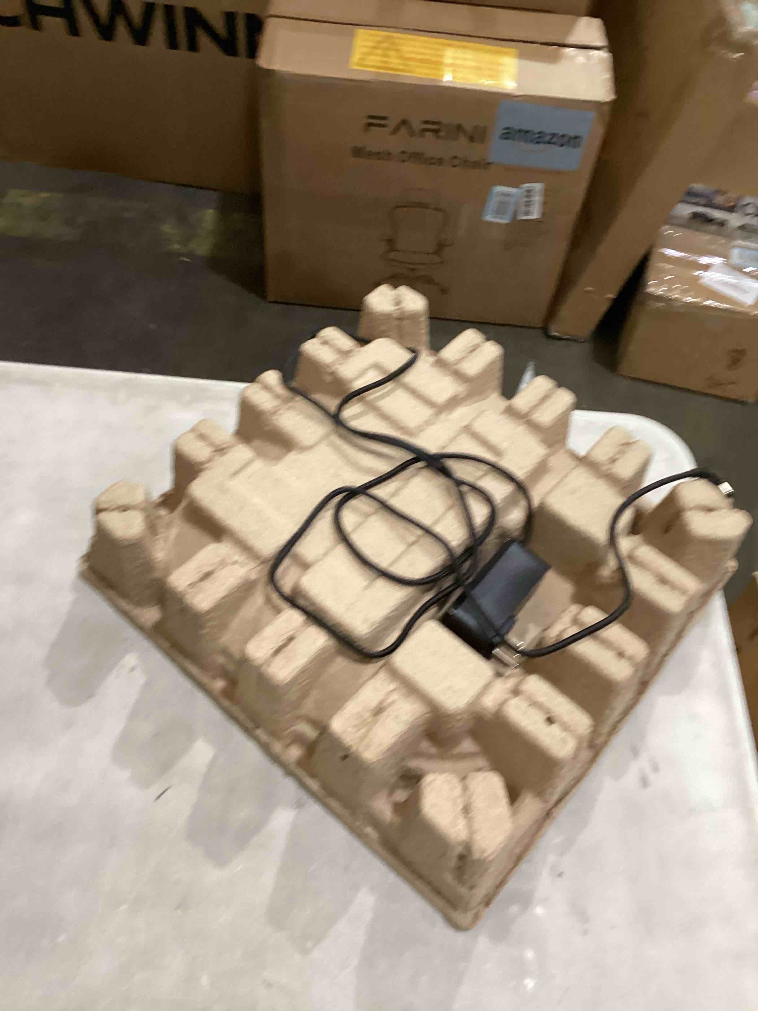 https://s3.amazonaws.com/lotting-images-prod/bidfta/PPE2898384_1749665819705.jpeg