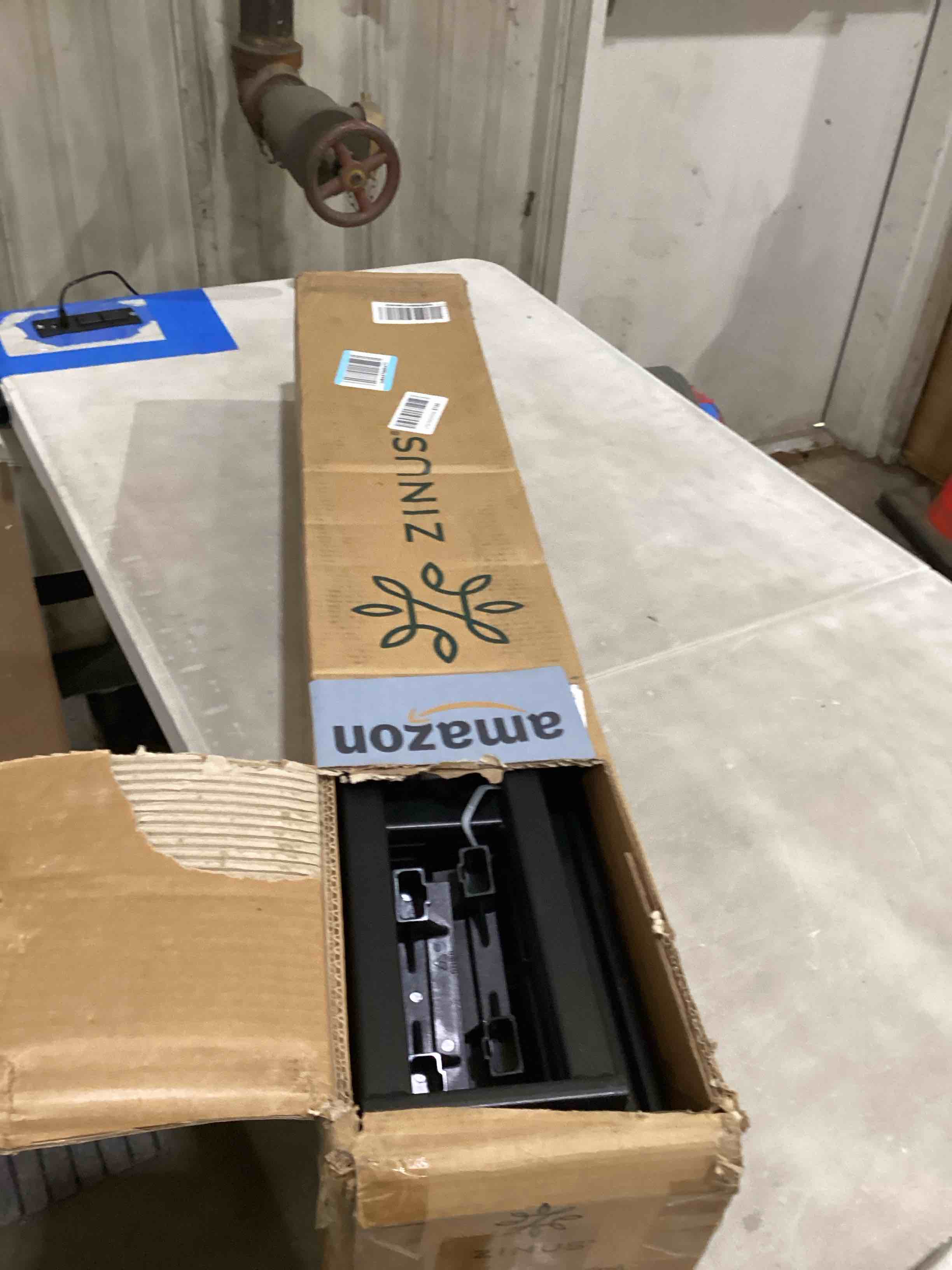 https://s3.amazonaws.com/lotting-images-prod/bidfta/PPE2898701_1750184598432.jpeg