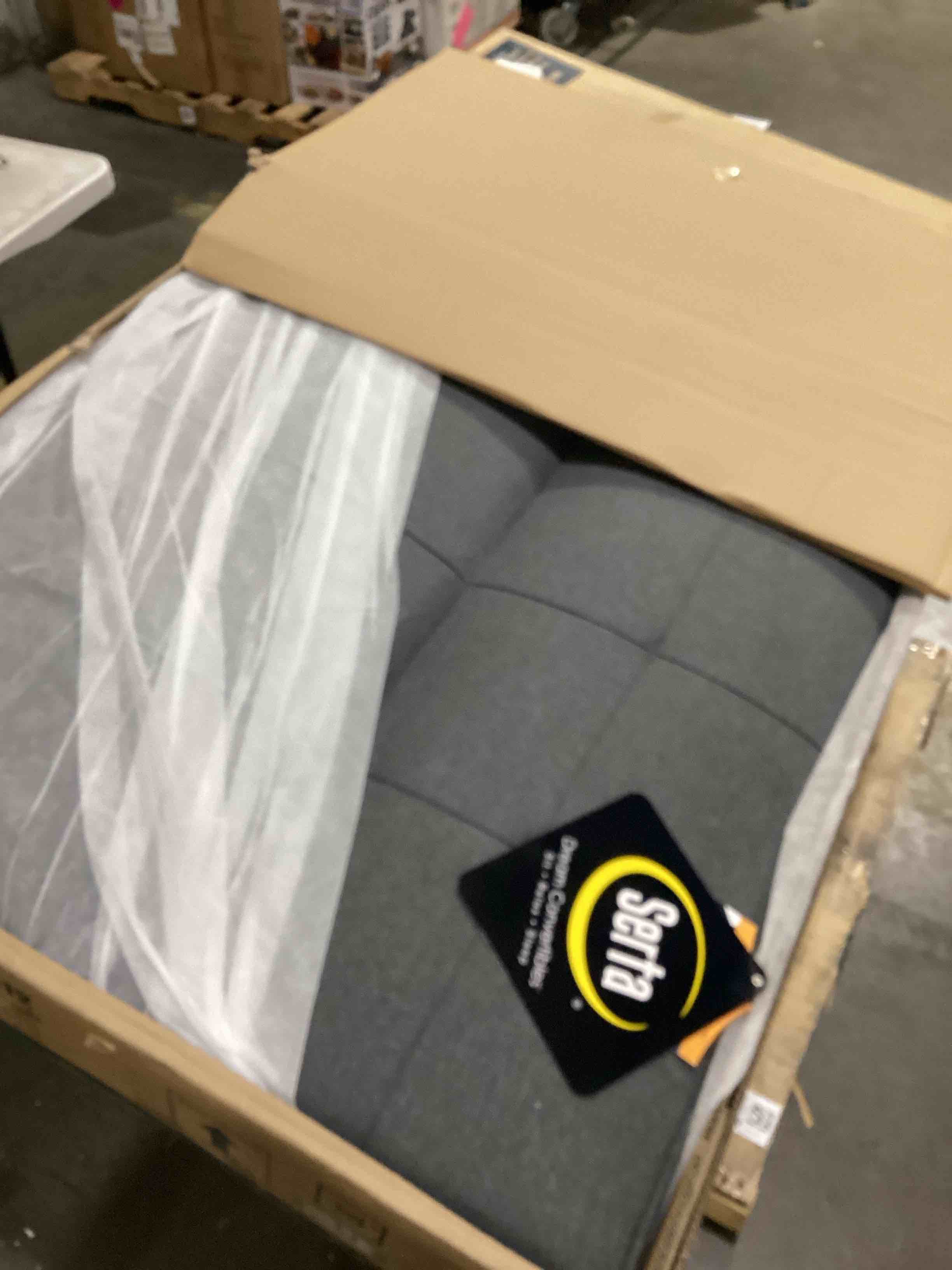 https://s3.amazonaws.com/lotting-images-prod/bidfta/PPE2898722_1750253319477.jpeg