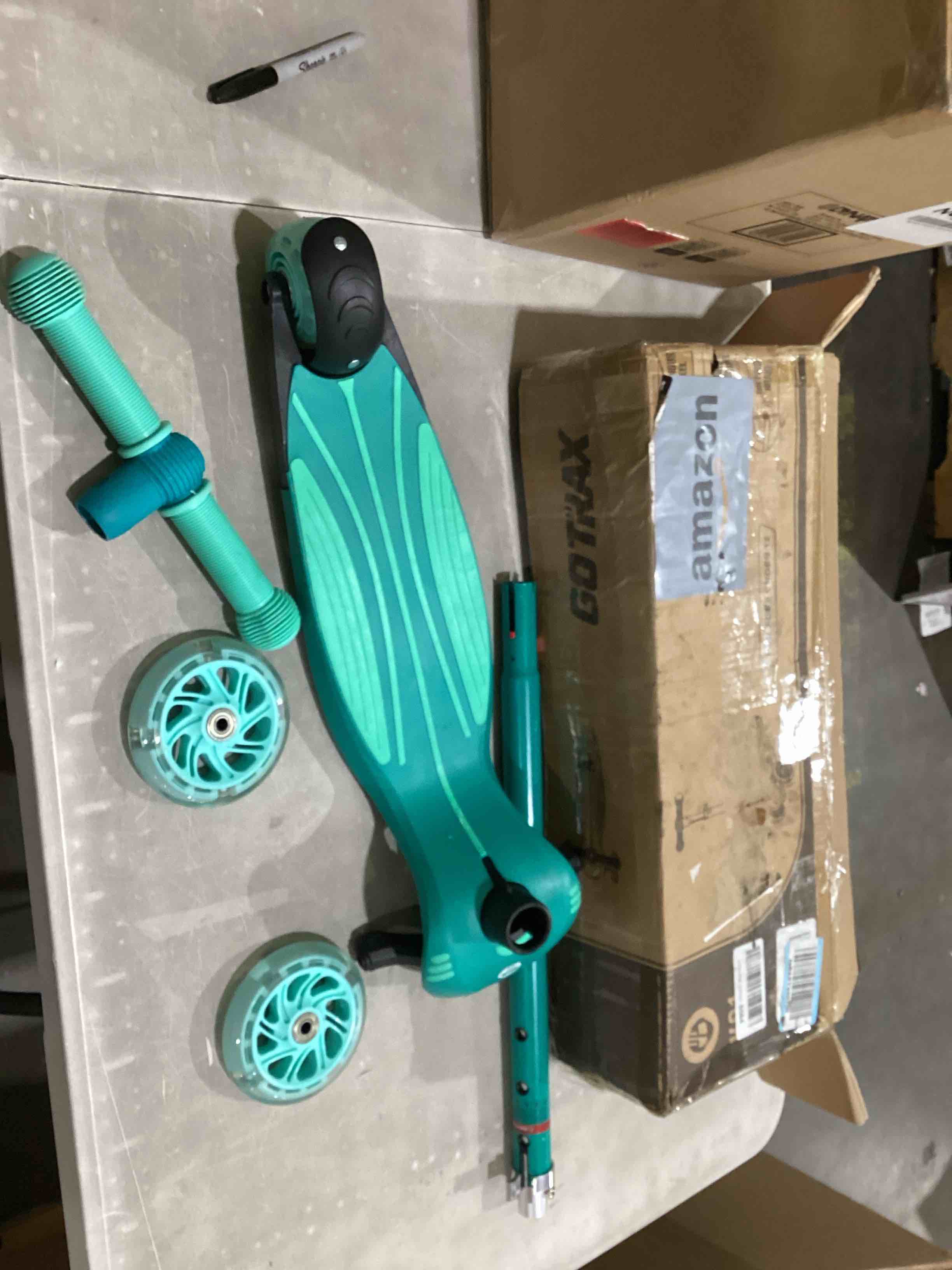 https://s3.amazonaws.com/lotting-images-prod/bidfta/PPE2898748_1750266843562.jpeg