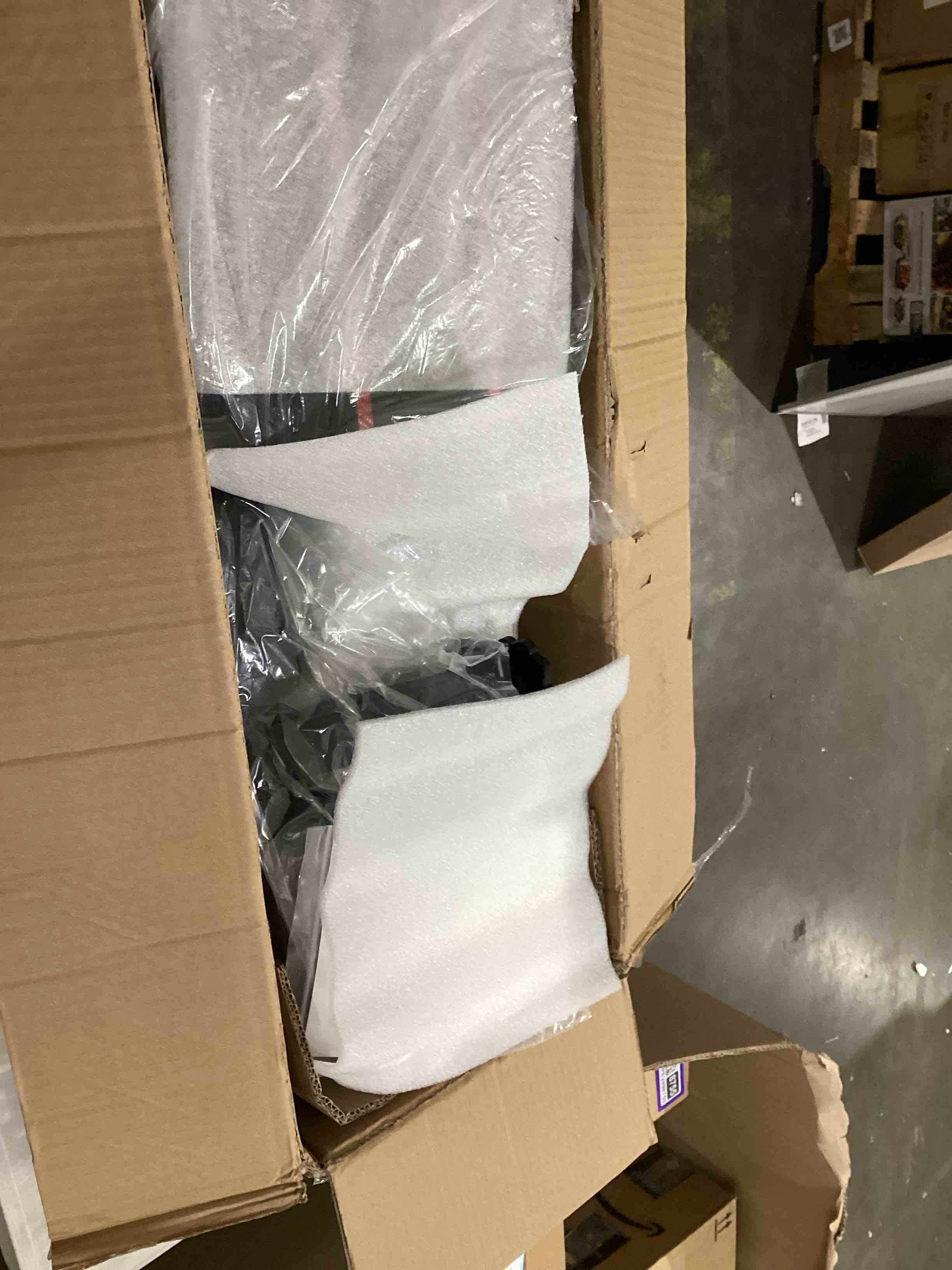 https://s3.amazonaws.com/lotting-images-prod/bidfta/PPE2898764_1750270313640.jpeg