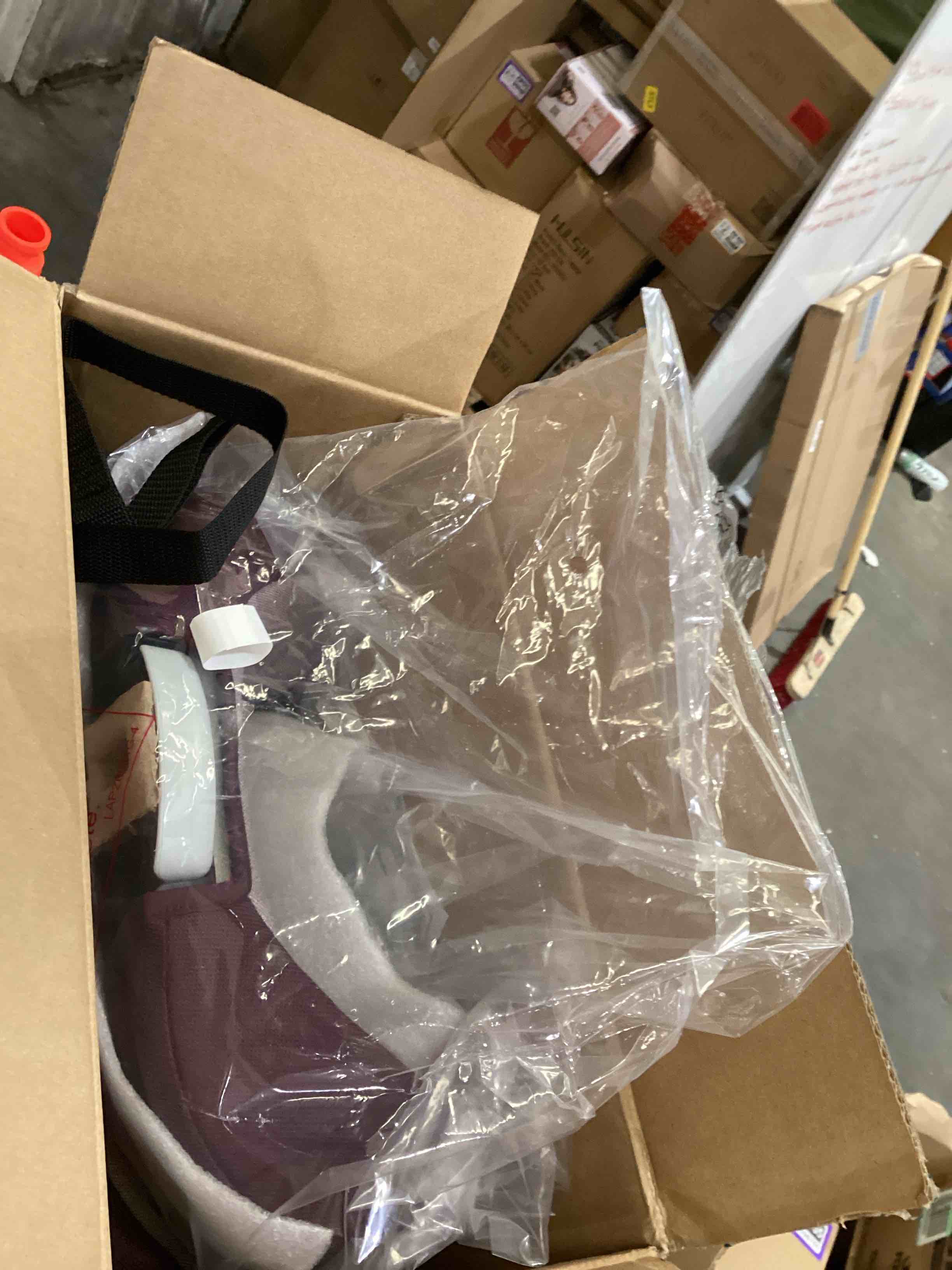 https://s3.amazonaws.com/lotting-images-prod/bidfta/PPE2898775_1750273737862.jpeg