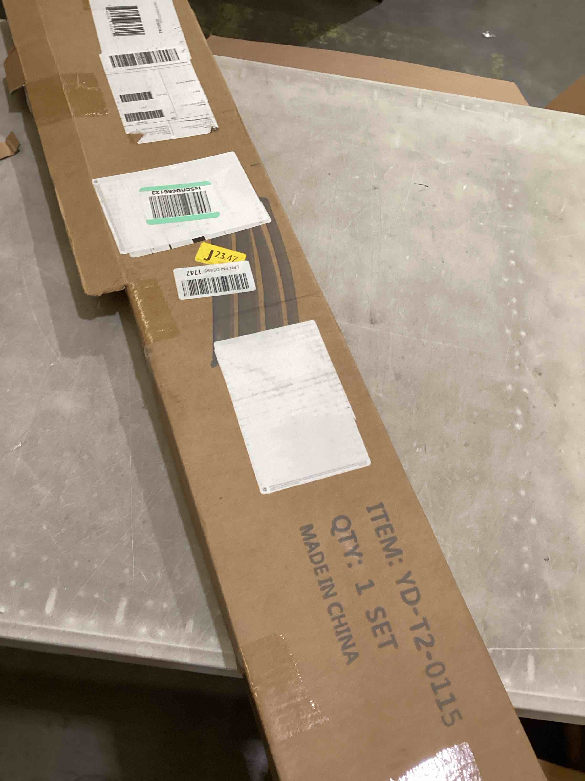 https://s3.amazonaws.com/lotting-images-prod/bidfta/PPE2898780_1750274419309.jpeg