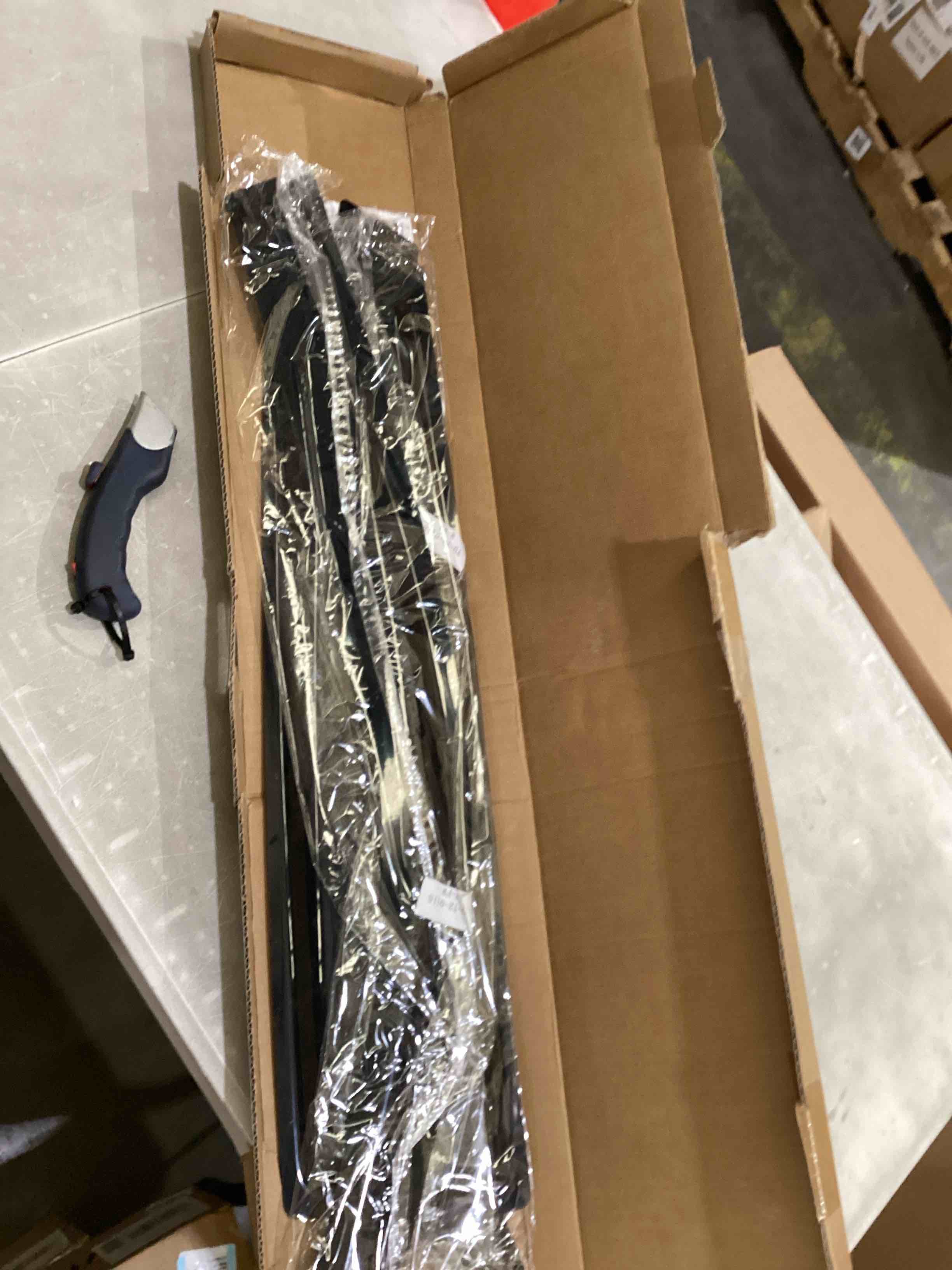 https://s3.amazonaws.com/lotting-images-prod/bidfta/PPE2898780_1750274428941.jpeg