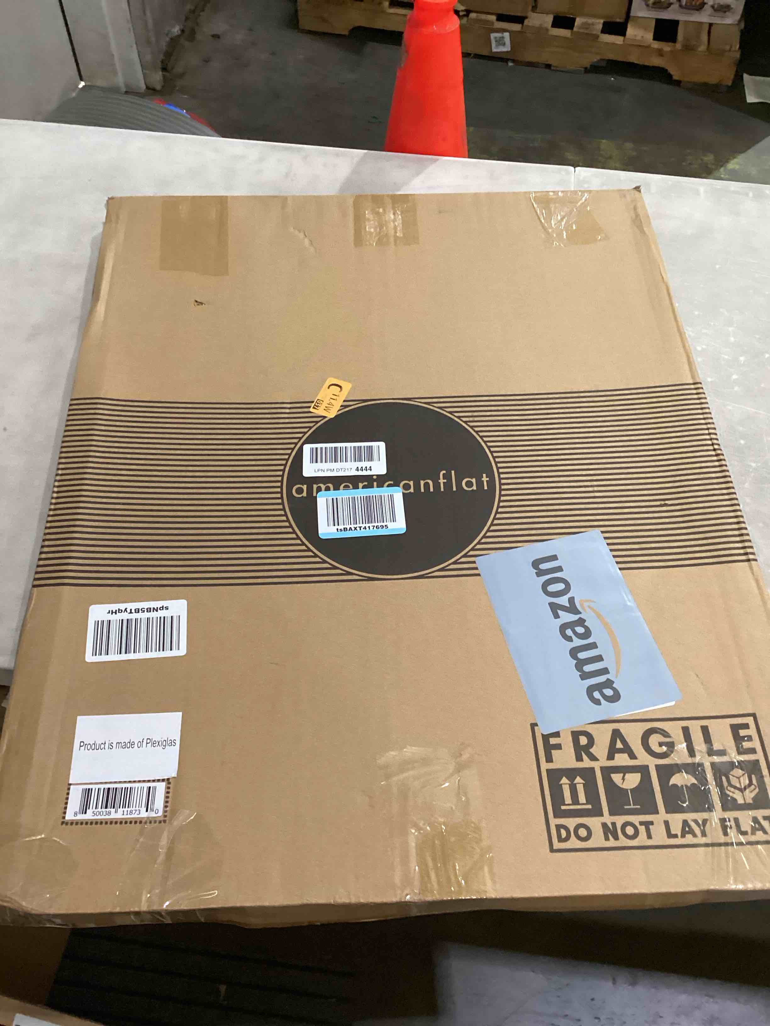 https://s3.amazonaws.com/lotting-images-prod/bidfta/PPE2898786_1750275431264.jpeg