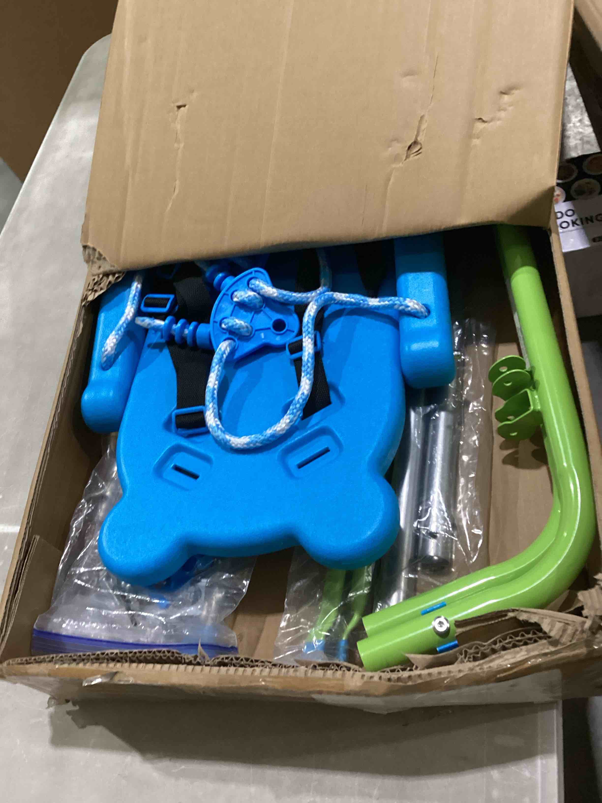 https://s3.amazonaws.com/lotting-images-prod/bidfta/PPE2898834_1750355163586.jpeg