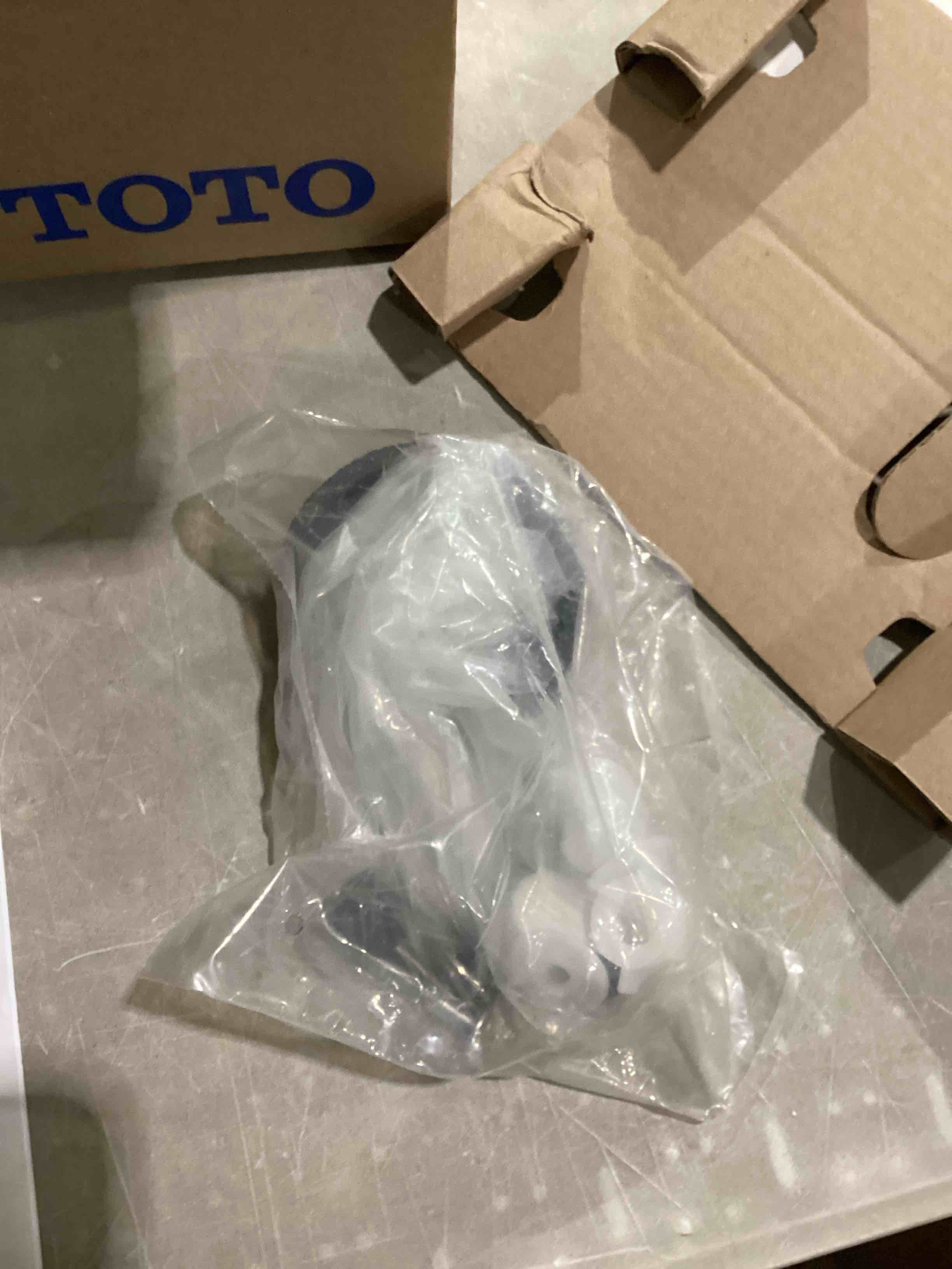 https://s3.amazonaws.com/lotting-images-prod/bidfta/PPE2898870_1750681029606.jpeg