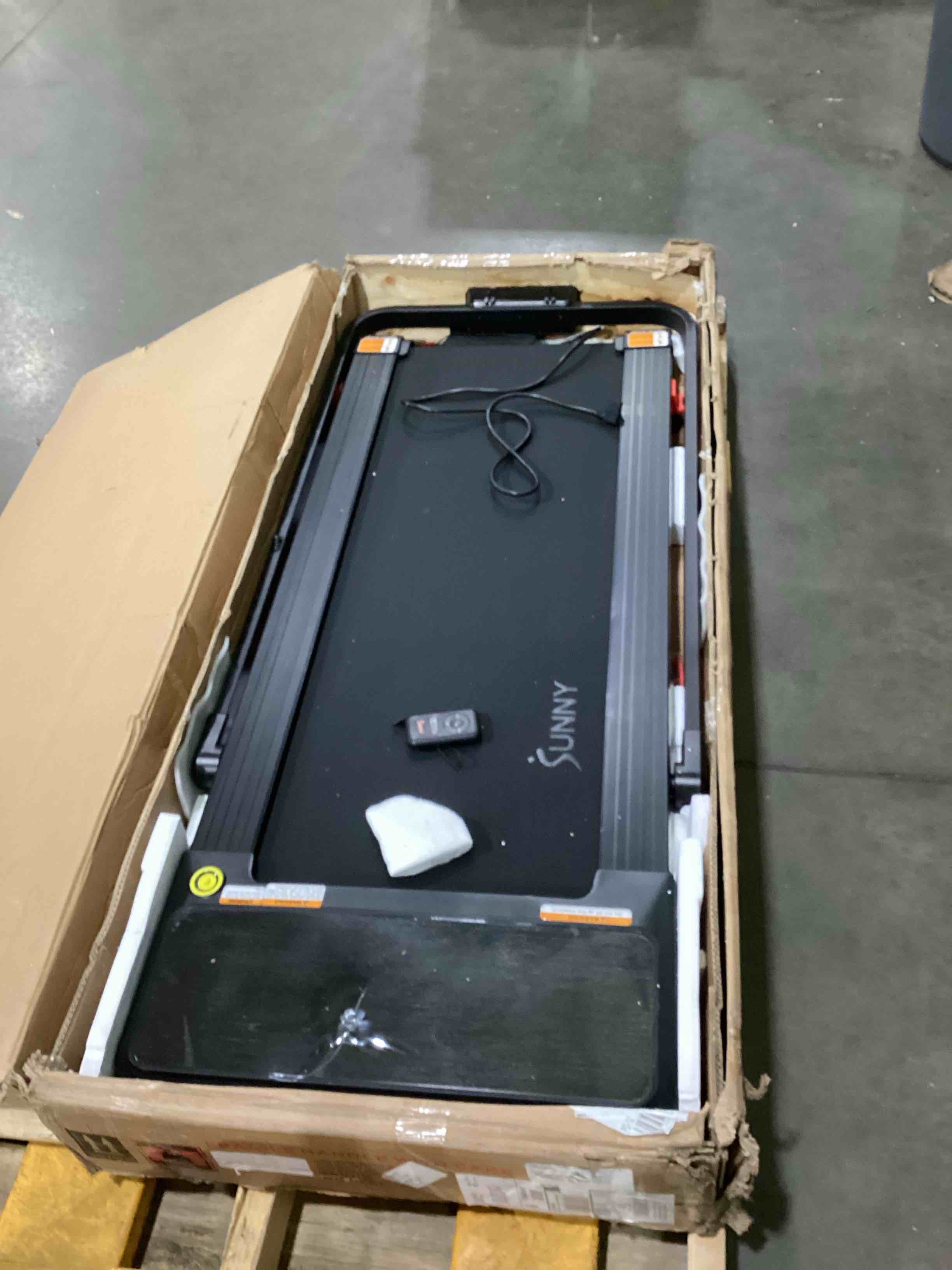 https://s3.amazonaws.com/lotting-images-prod/bidfta/PPE2898900_1750696139850.jpeg