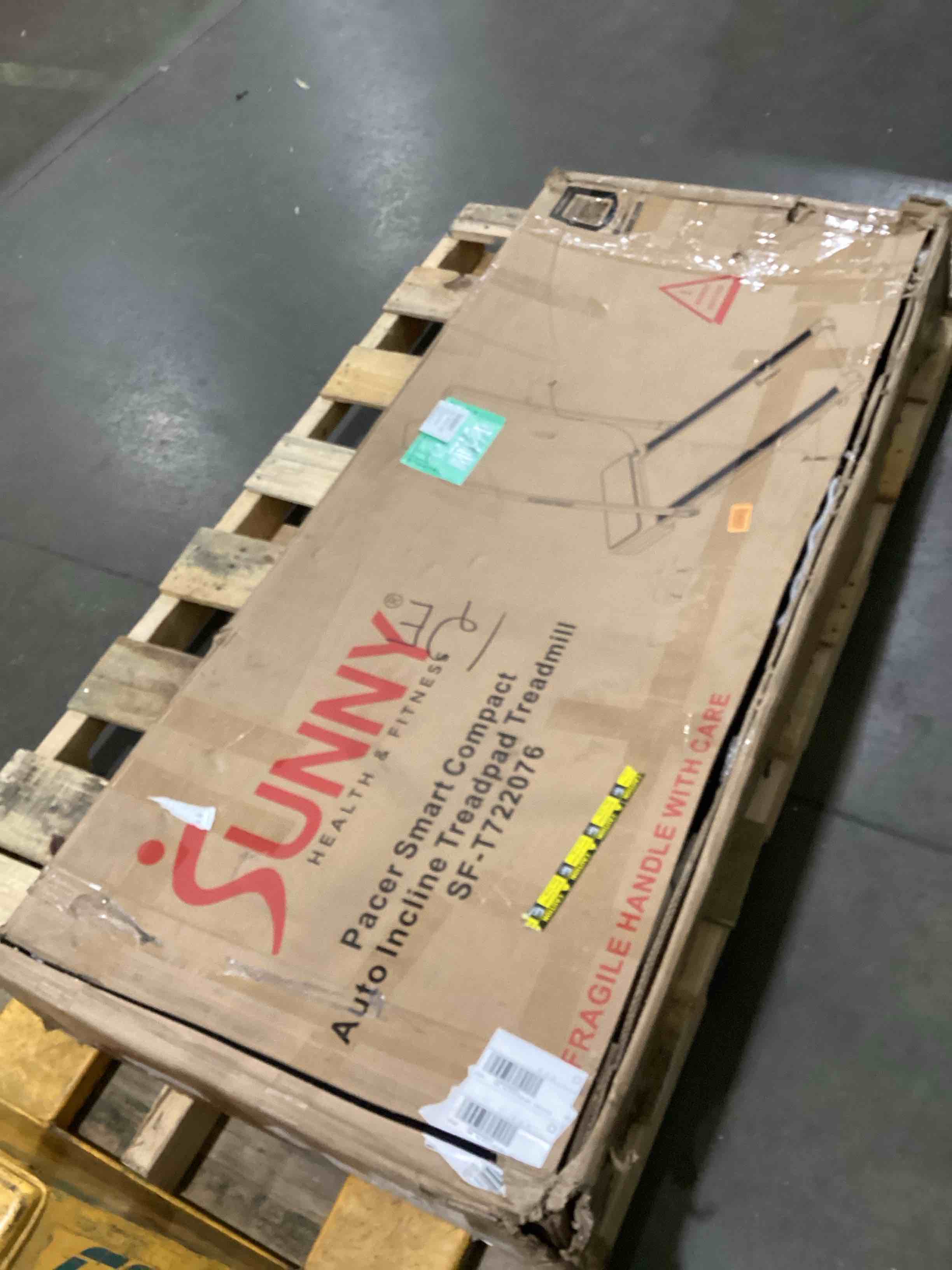 https://s3.amazonaws.com/lotting-images-prod/bidfta/PPE2898900_1750696145959.jpeg