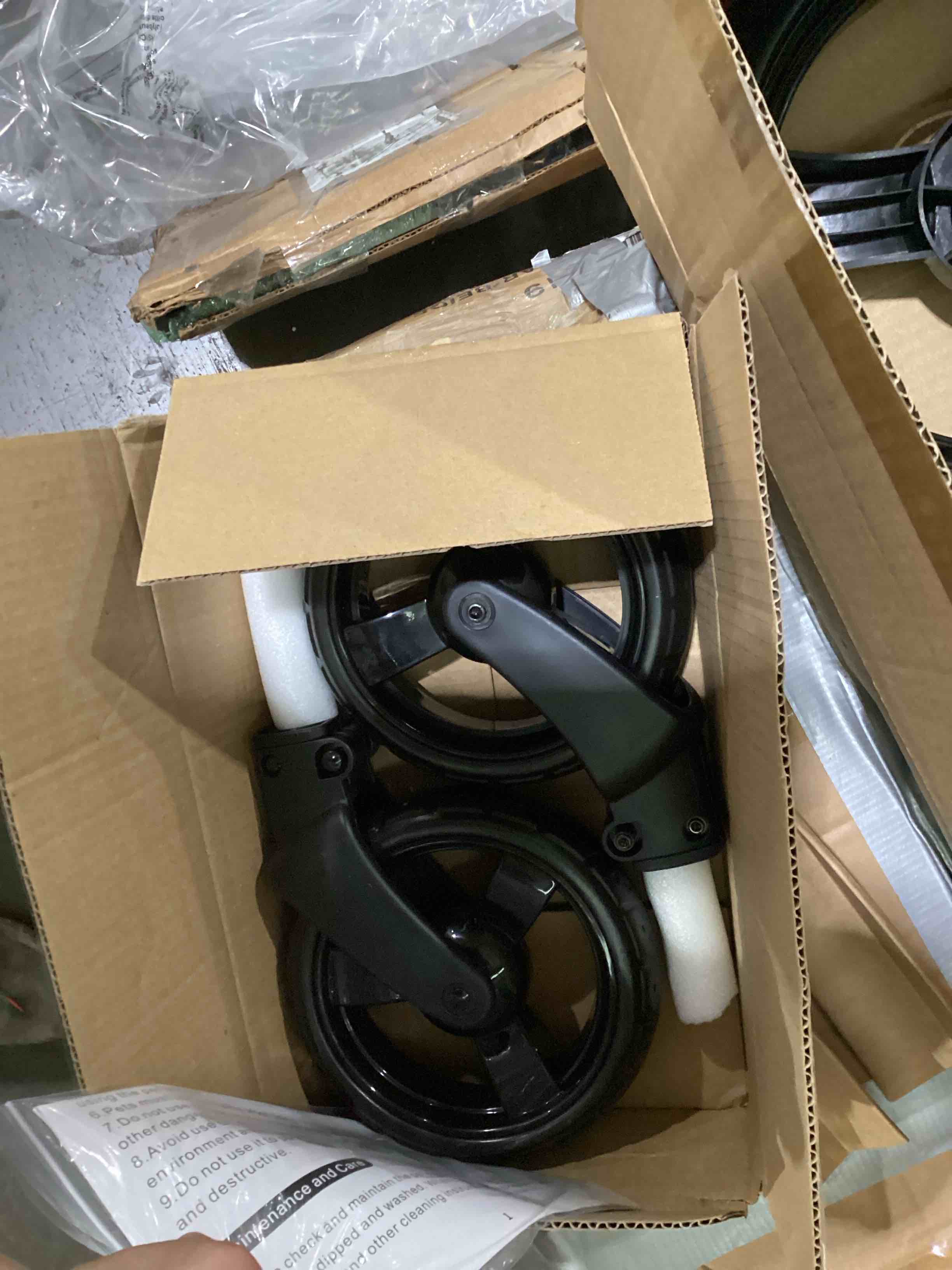 https://s3.amazonaws.com/lotting-images-prod/bidfta/PPE2898943_1750772635433.jpeg