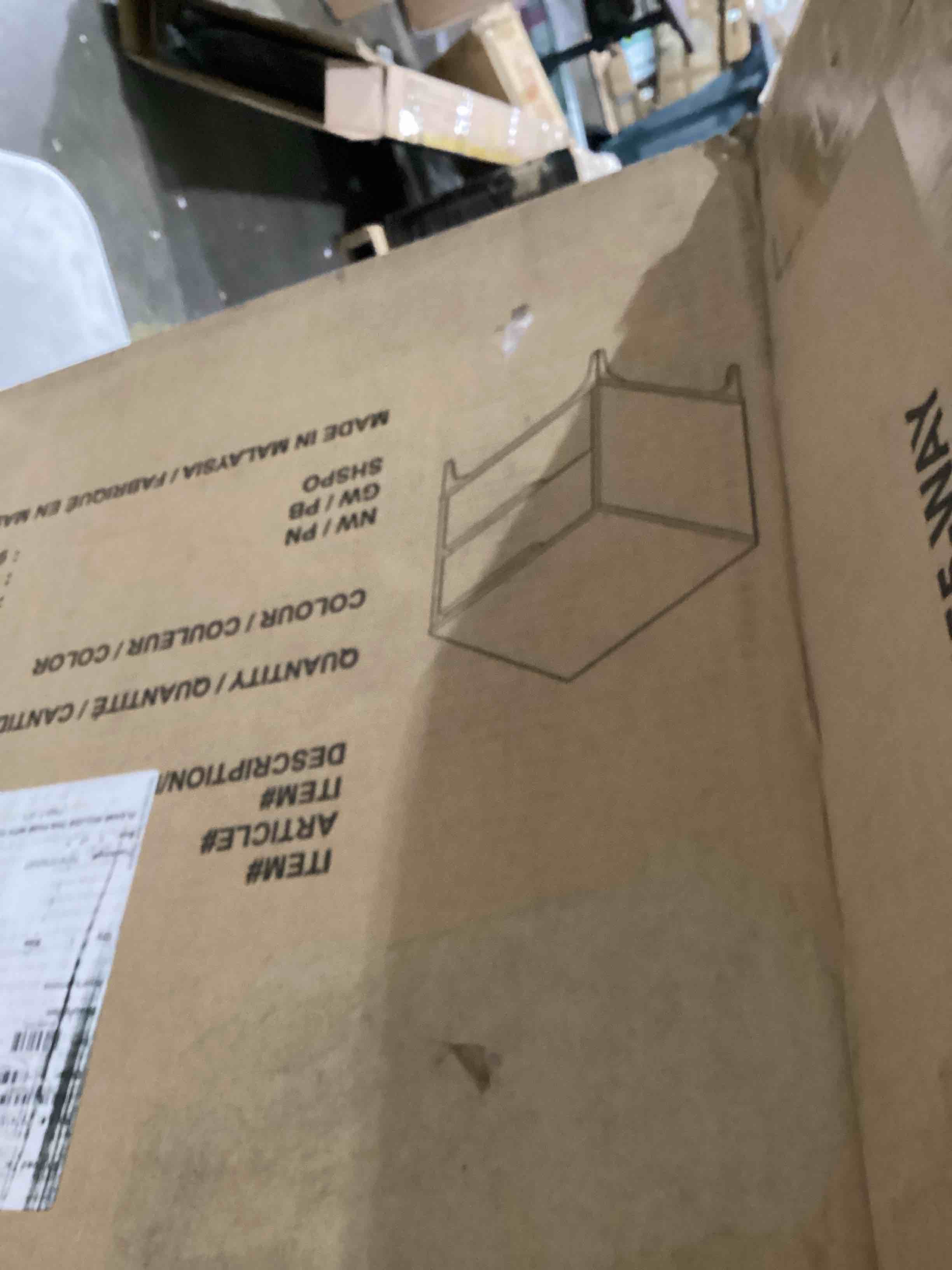 https://s3.amazonaws.com/lotting-images-prod/bidfta/PPE2898986_1750940930721.jpeg