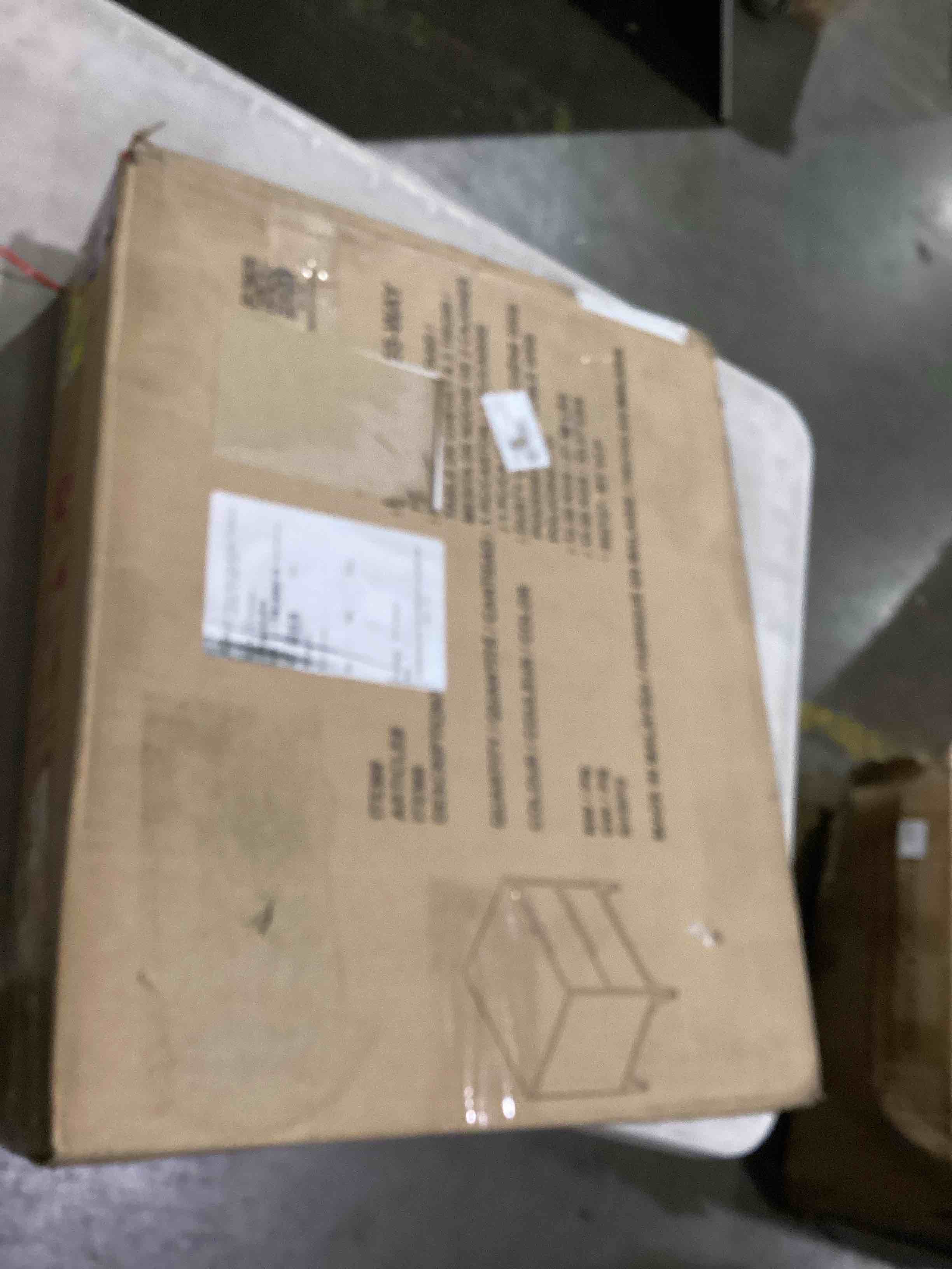 https://s3.amazonaws.com/lotting-images-prod/bidfta/PPE2898986_1750940991853.jpeg