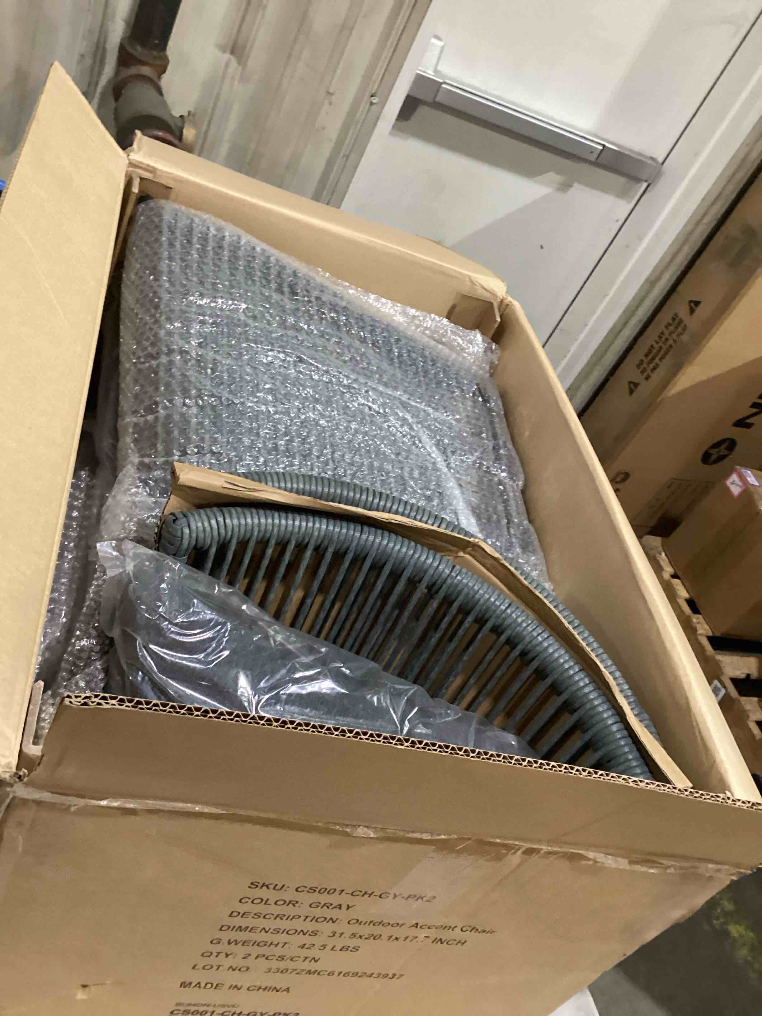 https://s3.amazonaws.com/lotting-images-prod/bidfta/PPE2898990_1750944144315.jpeg