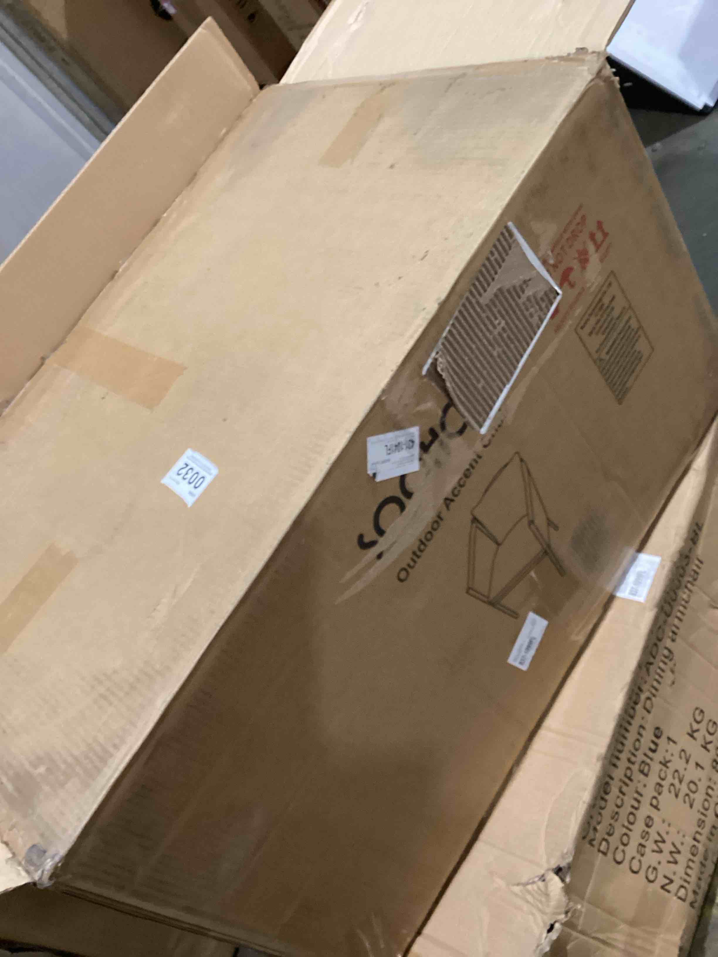 https://s3.amazonaws.com/lotting-images-prod/bidfta/PPE2898991_1750944506600.jpeg