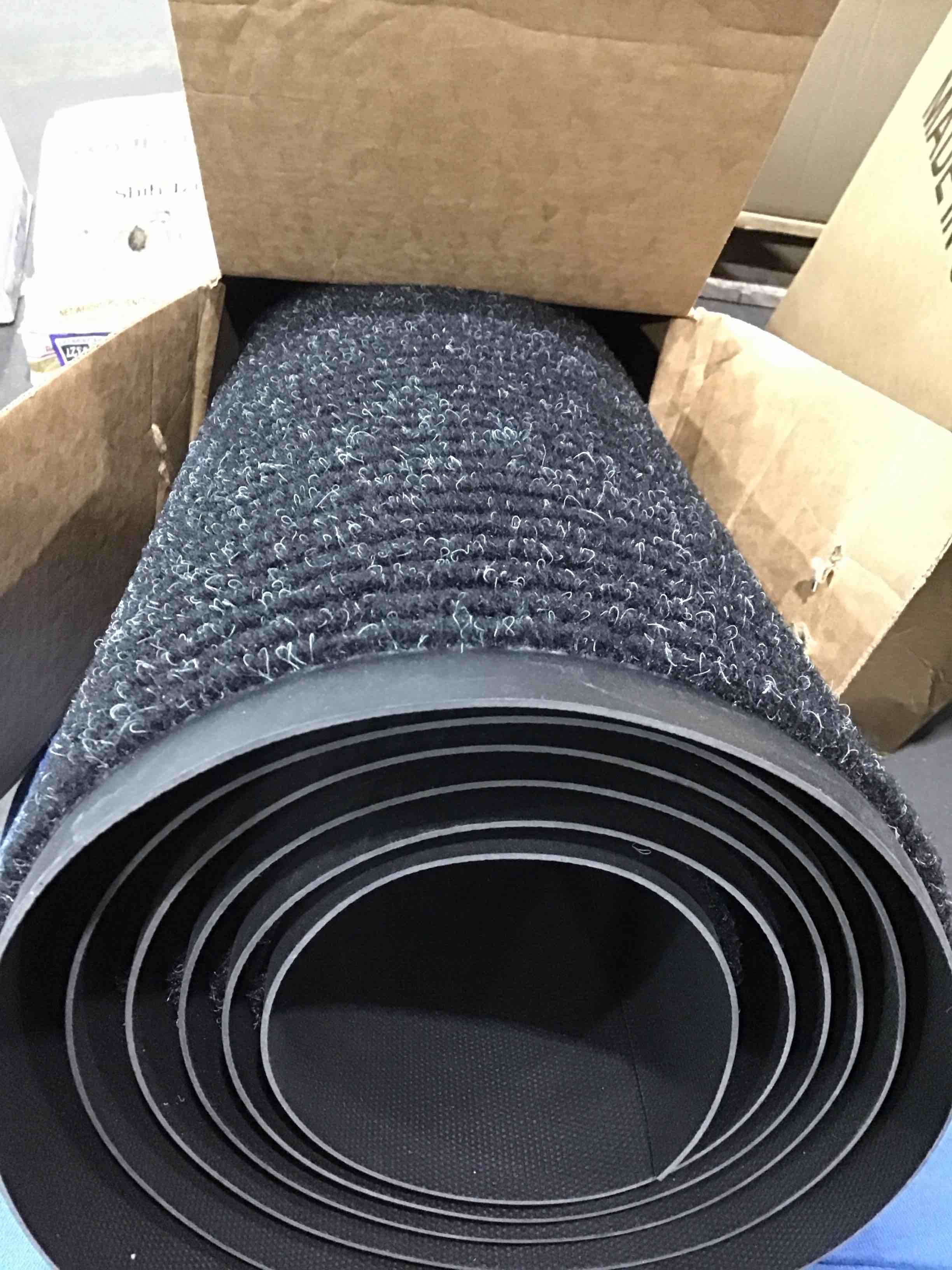 https://s3.amazonaws.com/lotting-images-prod/bidfta/PPE2899360_1746456314737.jpeg