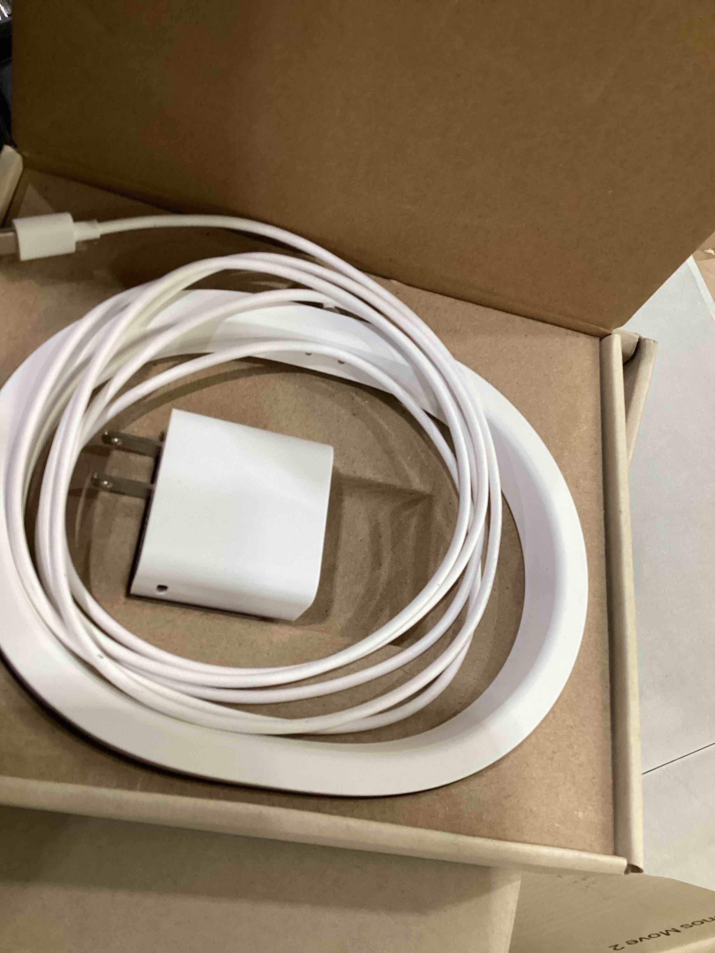 https://s3.amazonaws.com/lotting-images-prod/bidfta/PPE2899907_1746721933737.jpeg