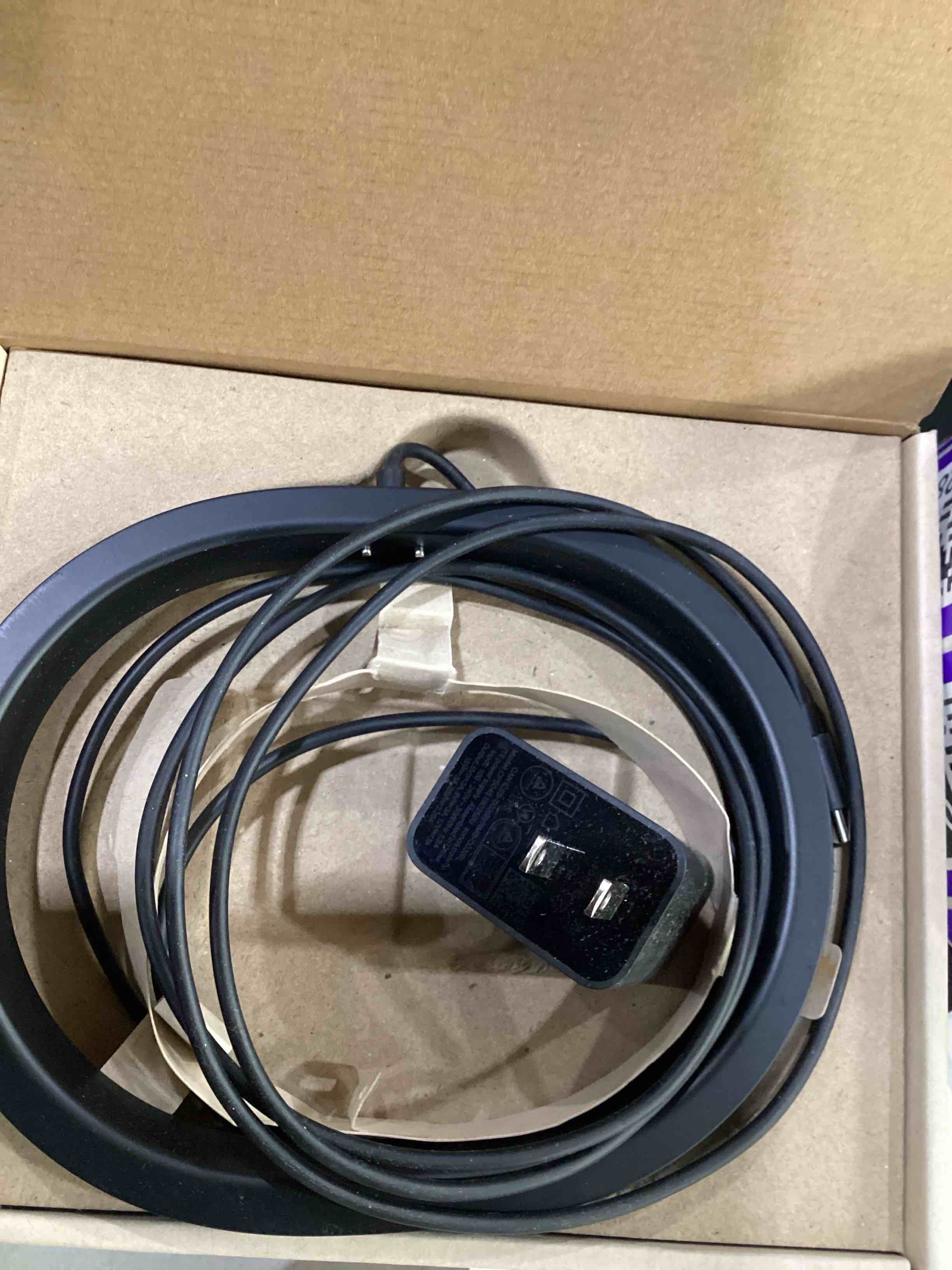 https://s3.amazonaws.com/lotting-images-prod/bidfta/PPE2899908_1746723168610.jpeg