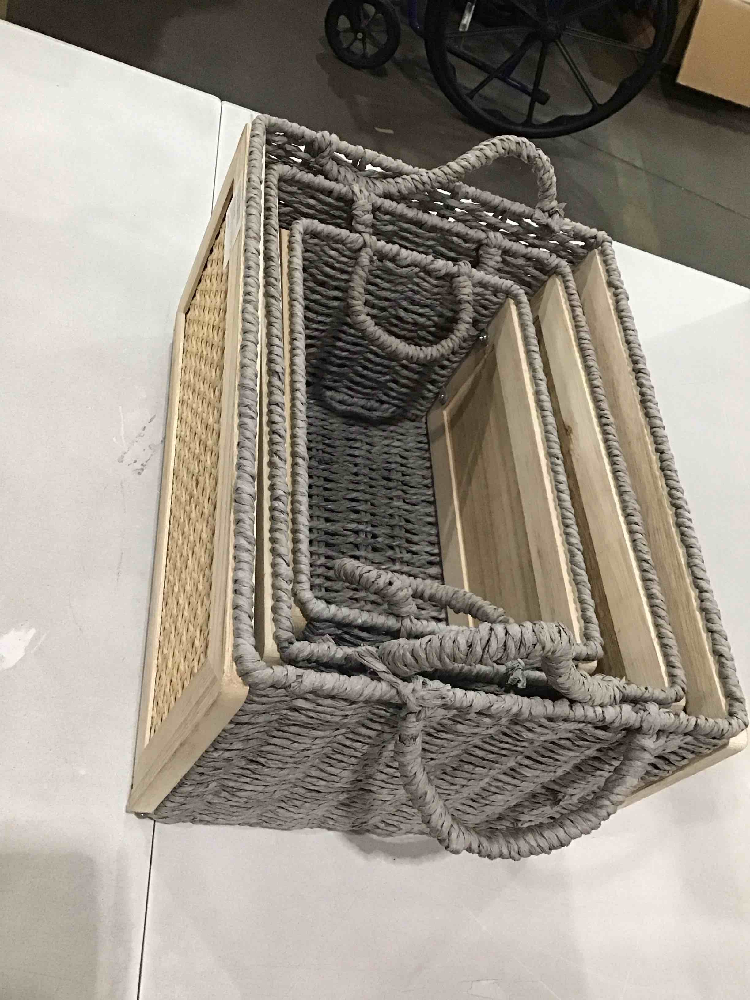 https://s3.amazonaws.com/lotting-images-prod/bidfta/PPE2899967_1747139973831.jpeg
