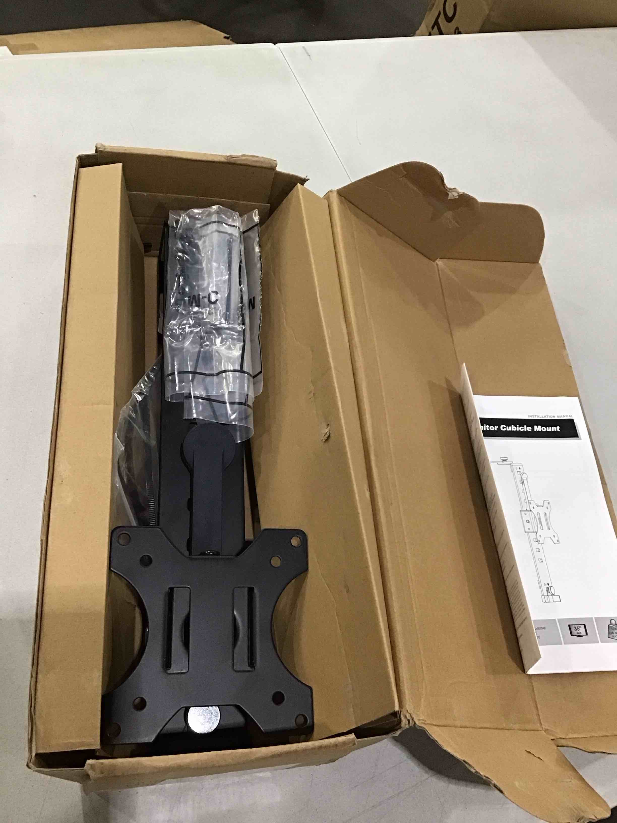 https://s3.amazonaws.com/lotting-images-prod/bidfta/PPE2900248_1747328795482.jpeg