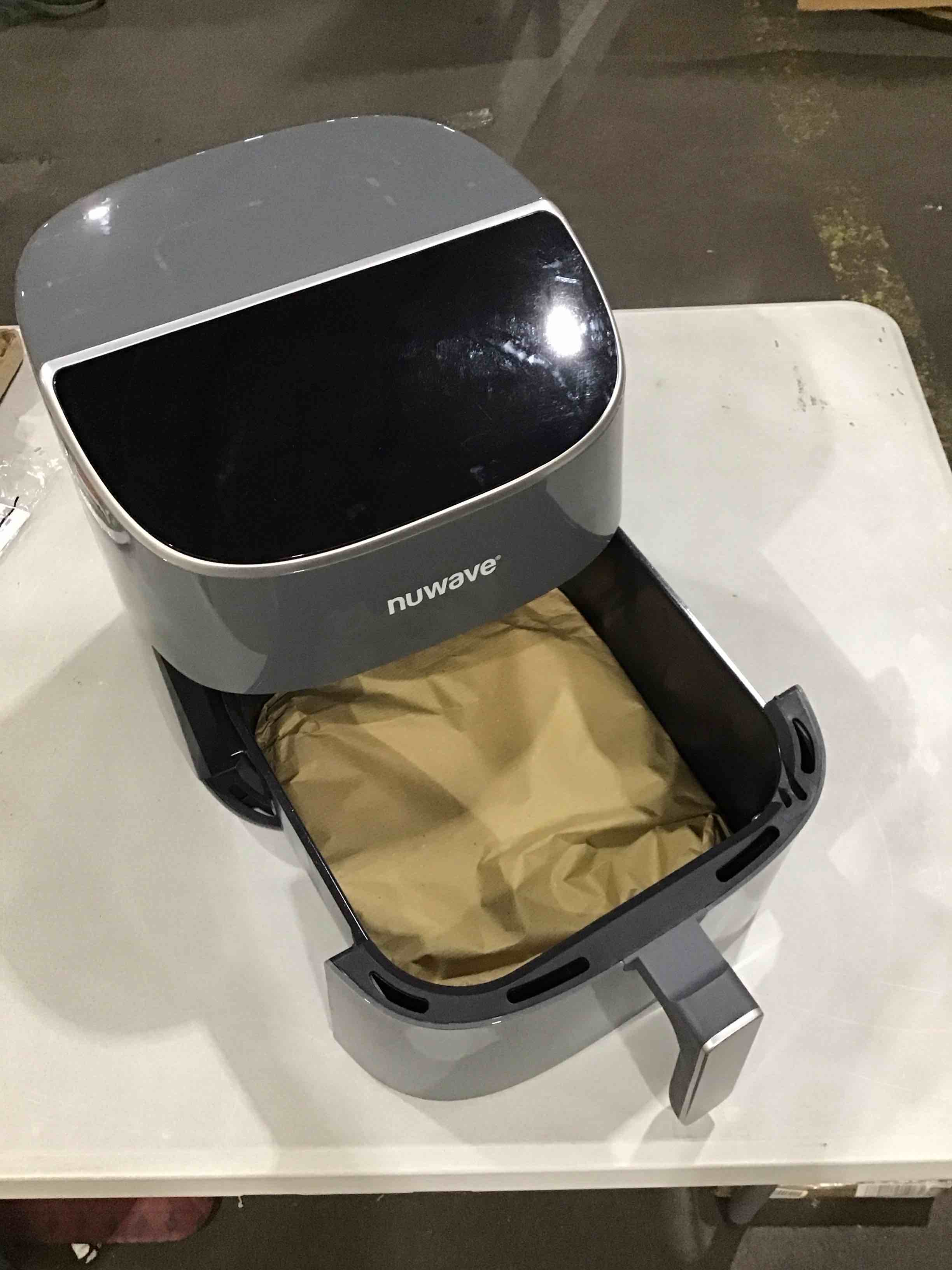 https://s3.amazonaws.com/lotting-images-prod/bidfta/PPE2901904_1750183228451.jpeg