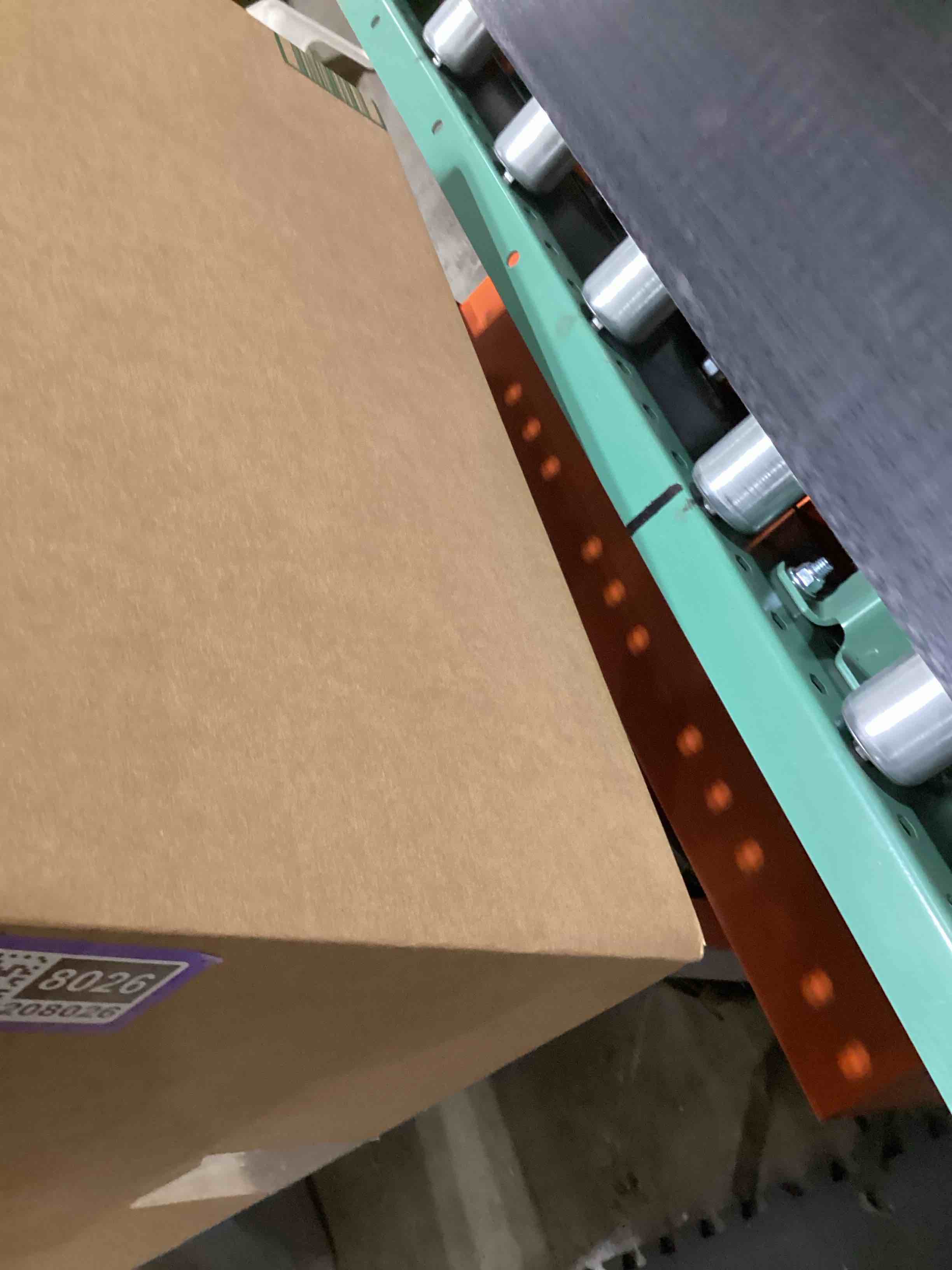 https://s3.amazonaws.com/lotting-images-prod/bidfta/PPE3208026_1759837601517.jpeg