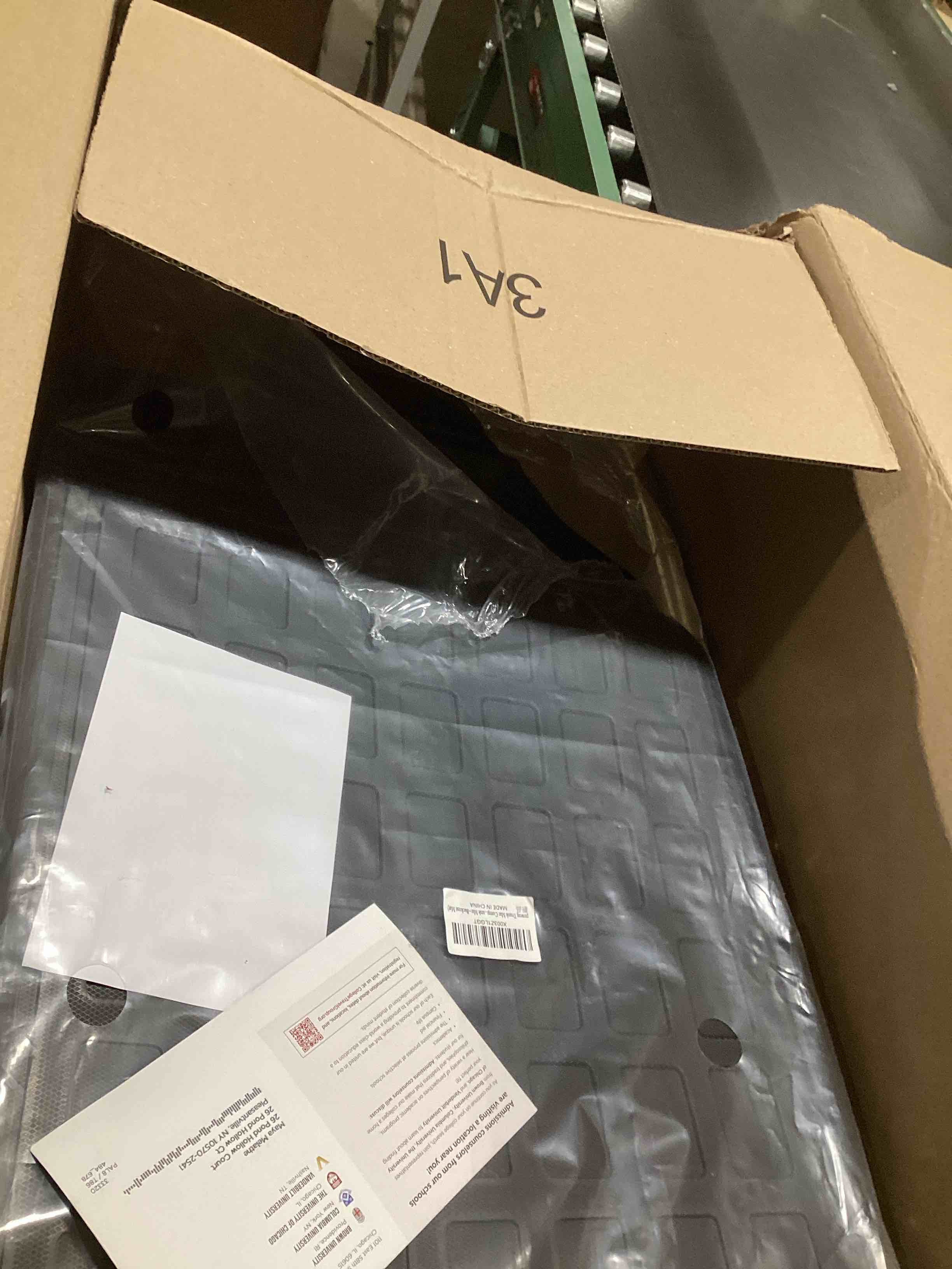 https://s3.amazonaws.com/lotting-images-prod/bidfta/PPE3208076_1759843671206.jpeg