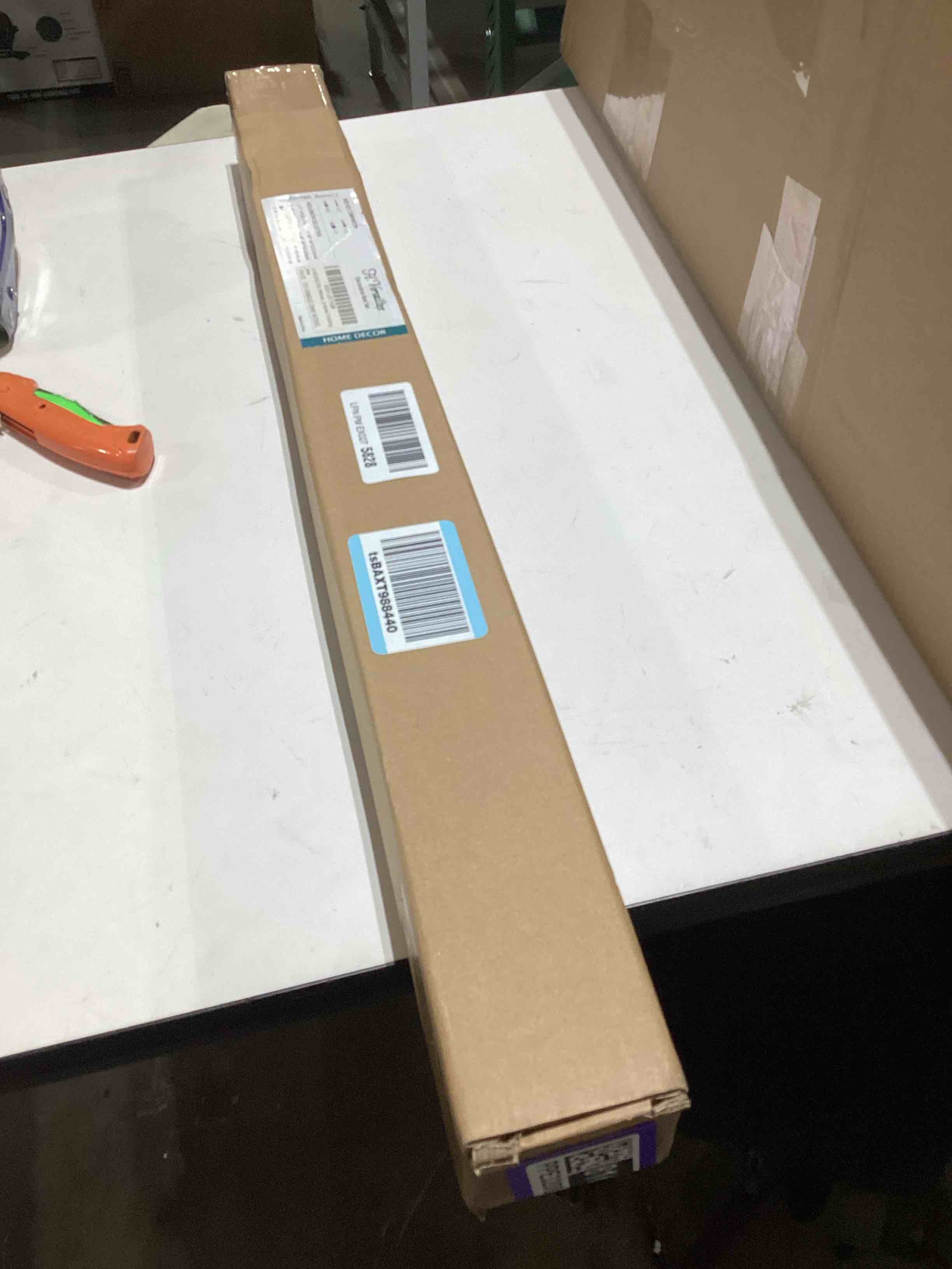 https://s3.amazonaws.com/lotting-images-prod/bidfta/PPE3208160_1759857668772.jpeg