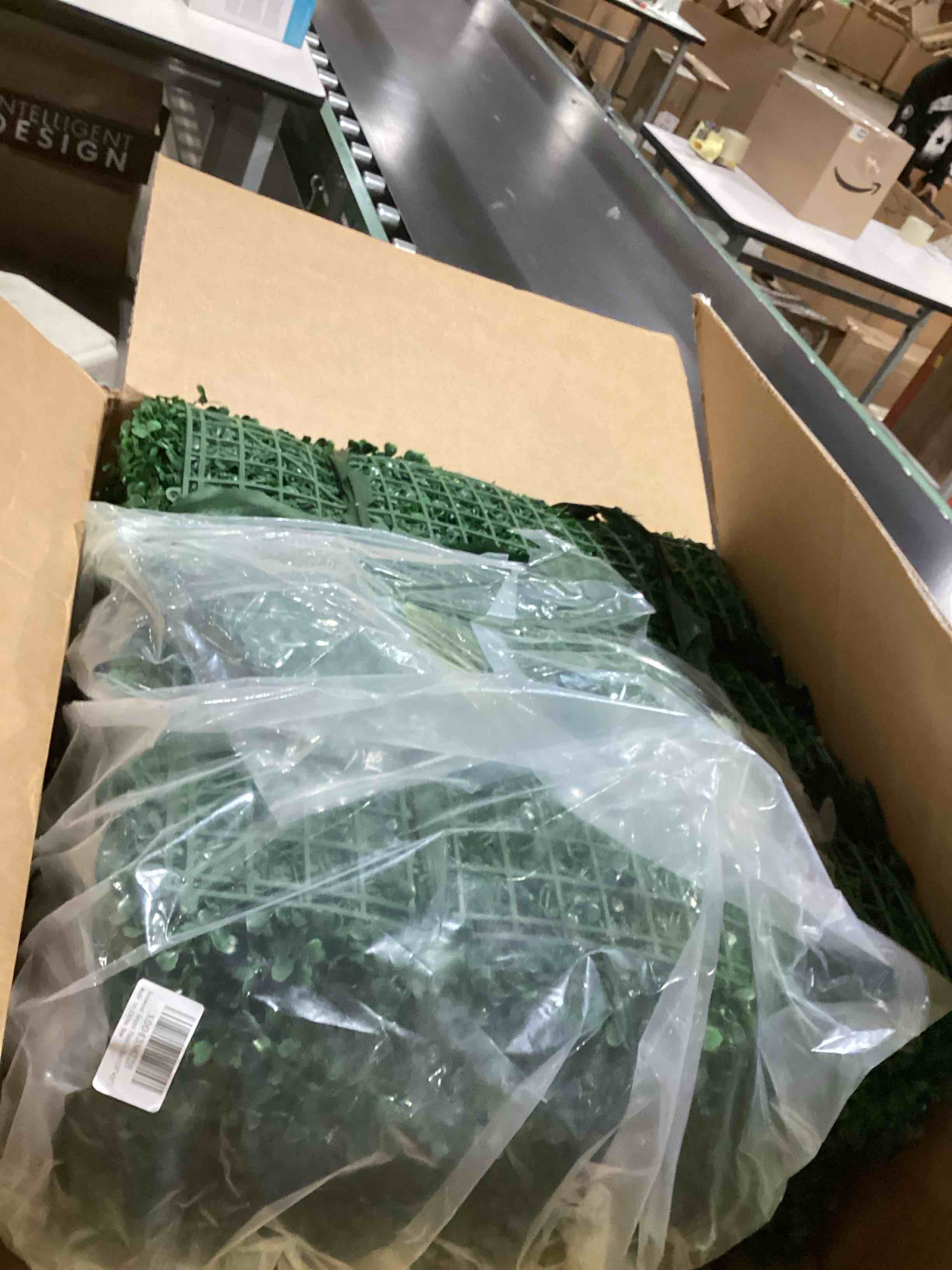 luyue 24pcs 20”×20” boxwood panels, artificial grass wall panels fake greenery backdrop wall grass backdrop artificial plant walls for outdoor indoor garden fence backyard 1 green 24pcs