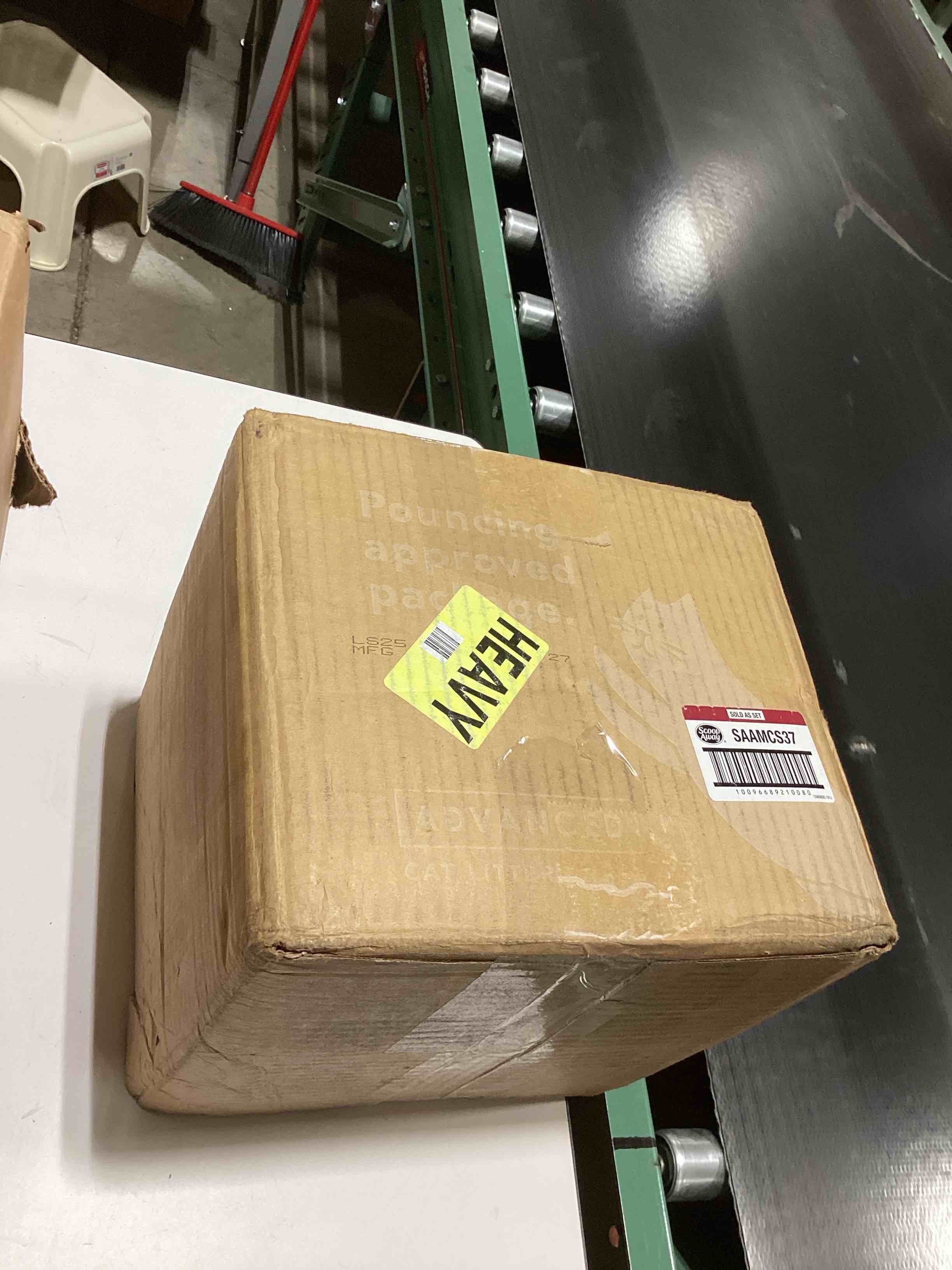 https://s3.amazonaws.com/lotting-images-prod/bidfta/PPE3208243_1759925125639.jpeg