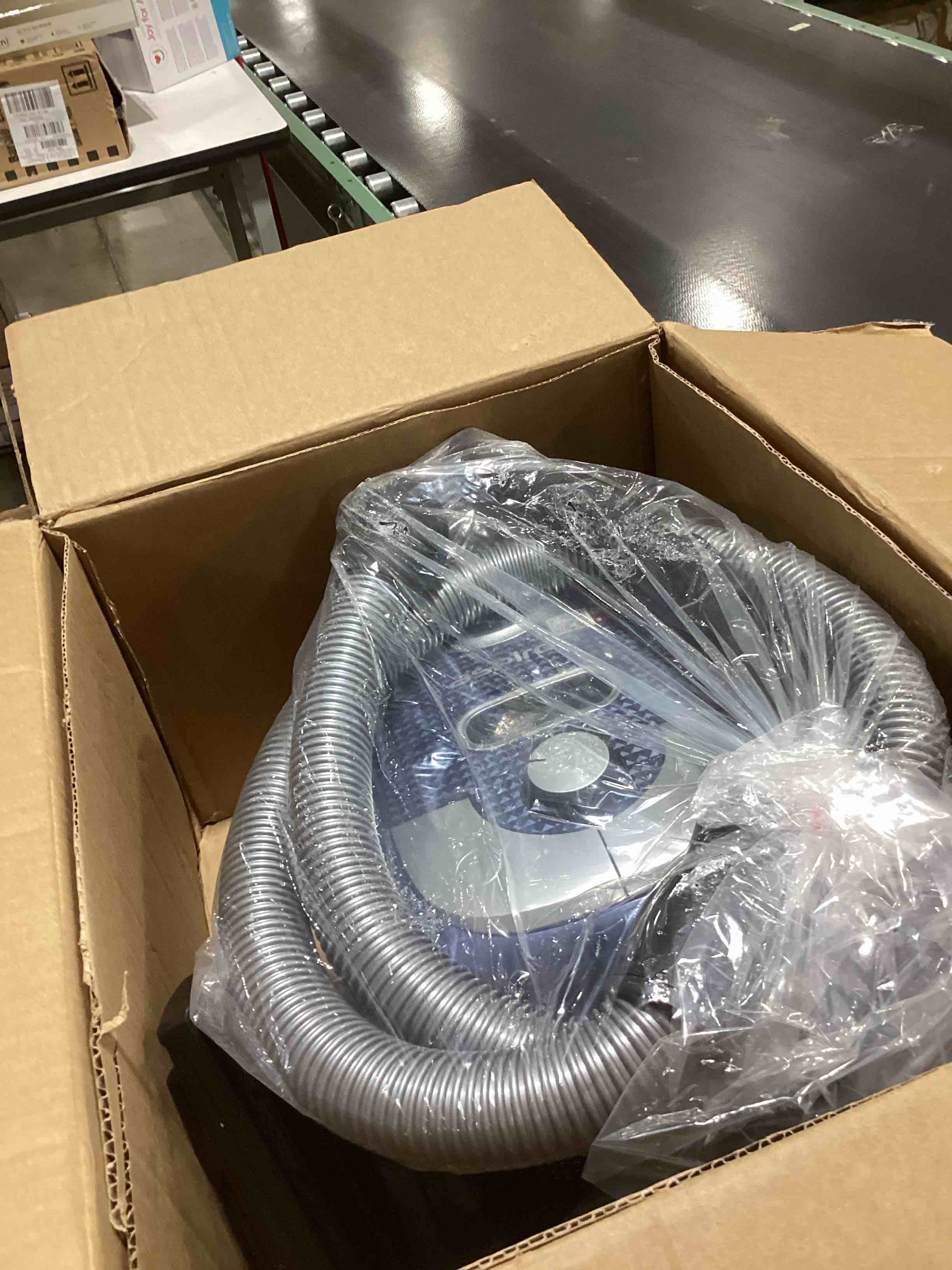 https://s3.amazonaws.com/lotting-images-prod/bidfta/PPE3208376_1759942328853.jpeg