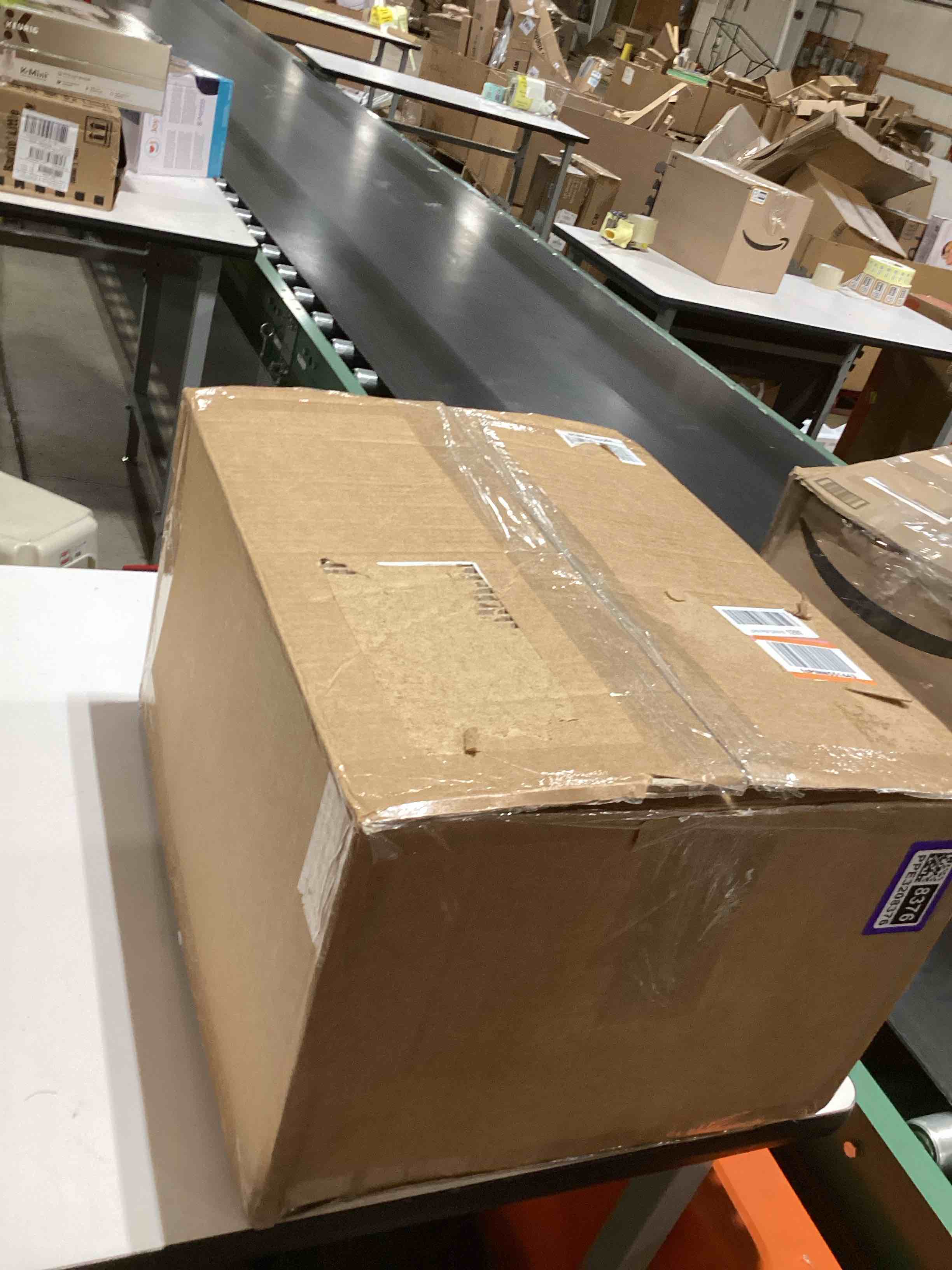 https://s3.amazonaws.com/lotting-images-prod/bidfta/PPE3208376_1759942335850.jpeg