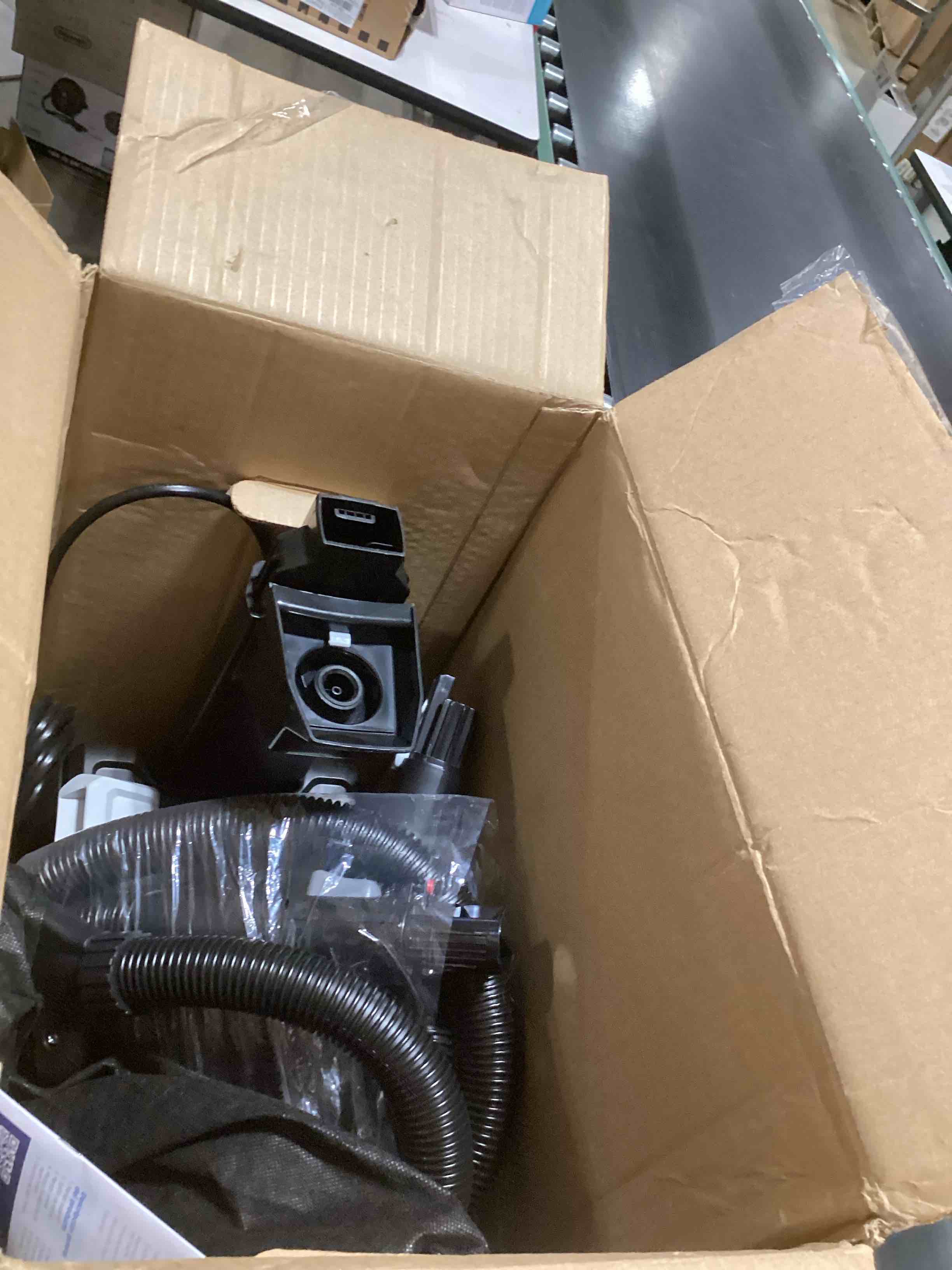 https://s3.amazonaws.com/lotting-images-prod/bidfta/PPE3208381_1759942857284.jpeg