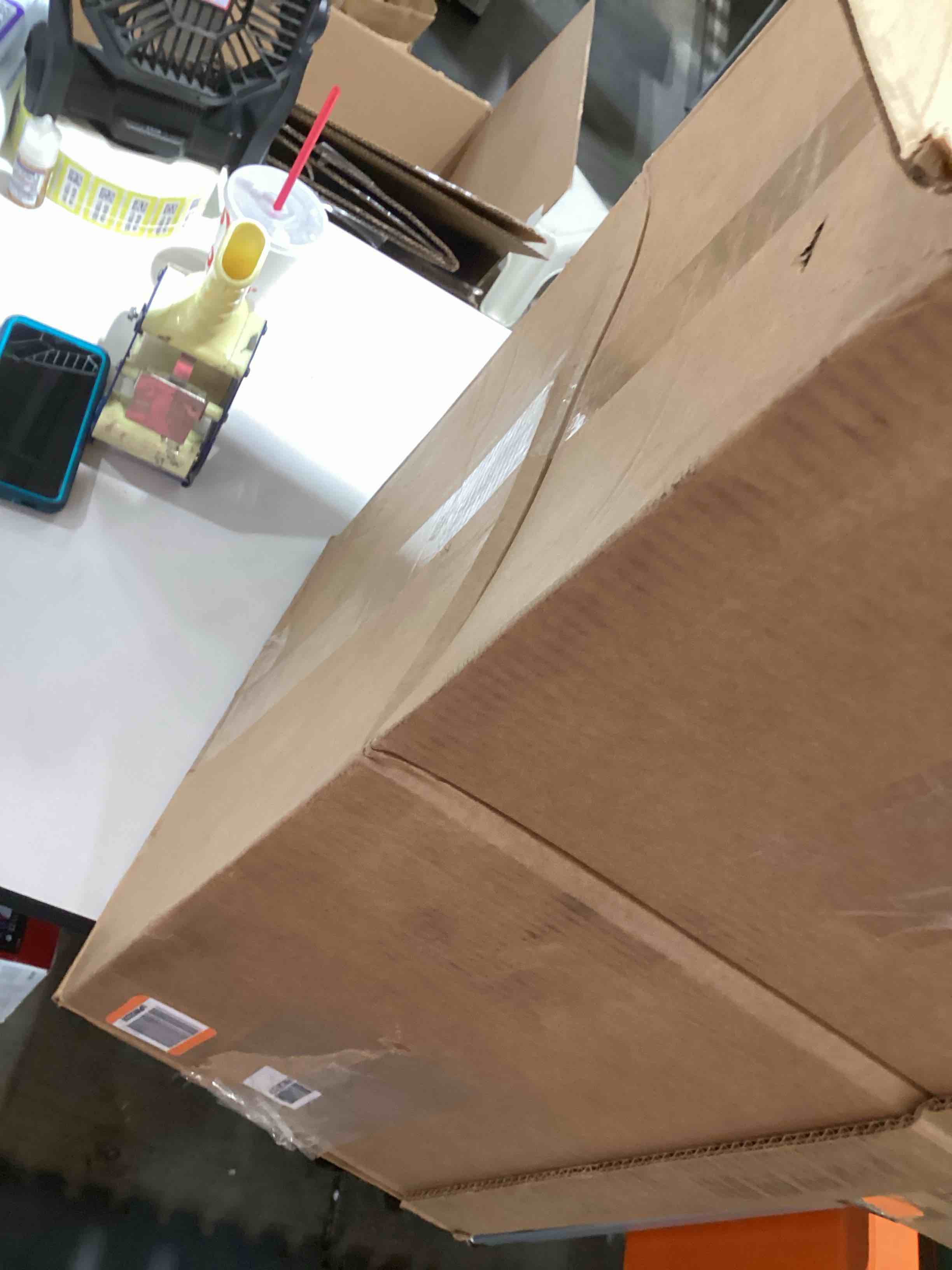 https://s3.amazonaws.com/lotting-images-prod/bidfta/PPE3208383_1759942934537.jpeg