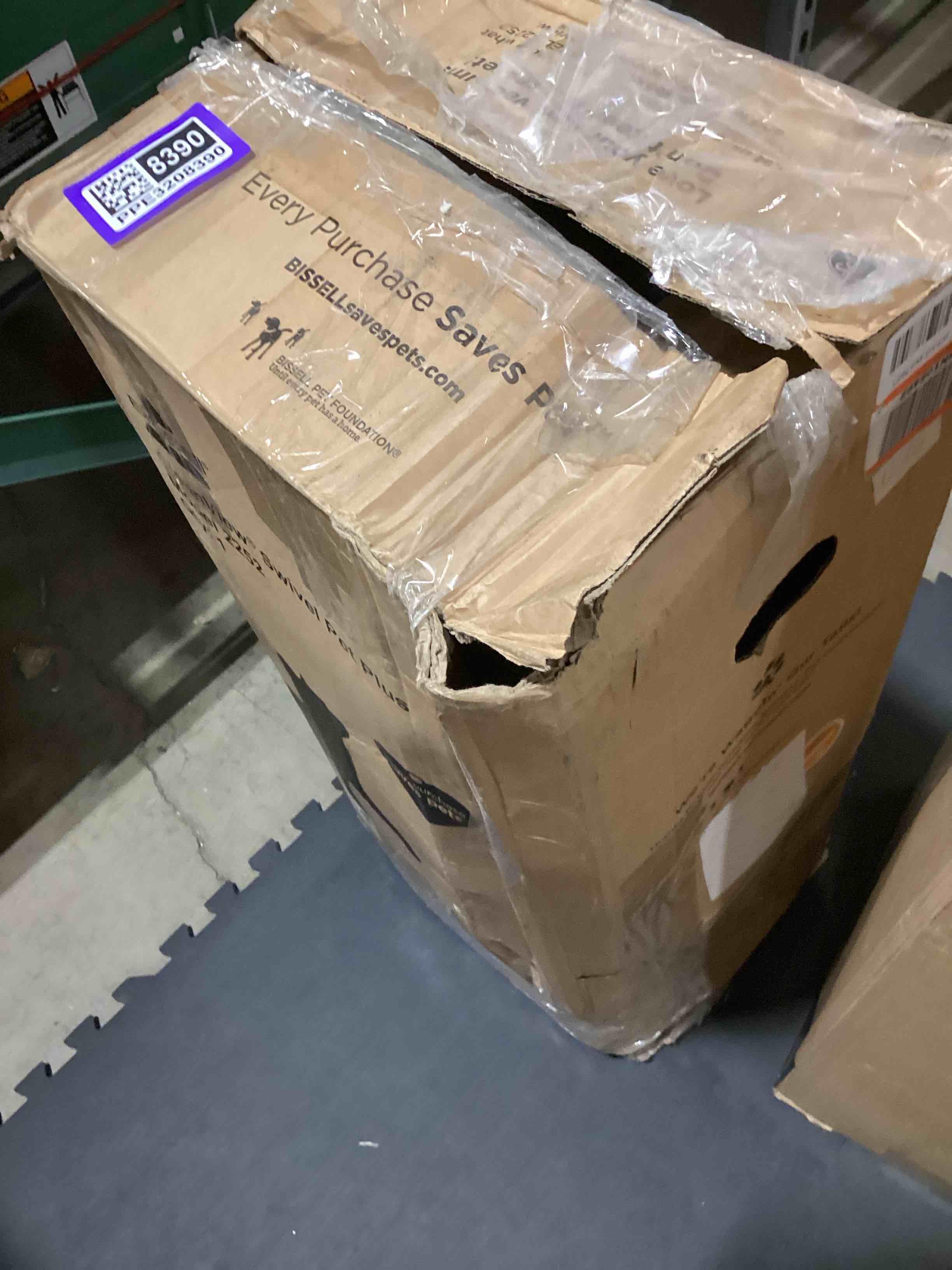 https://s3.amazonaws.com/lotting-images-prod/bidfta/PPE3208390_1759943476375.jpeg