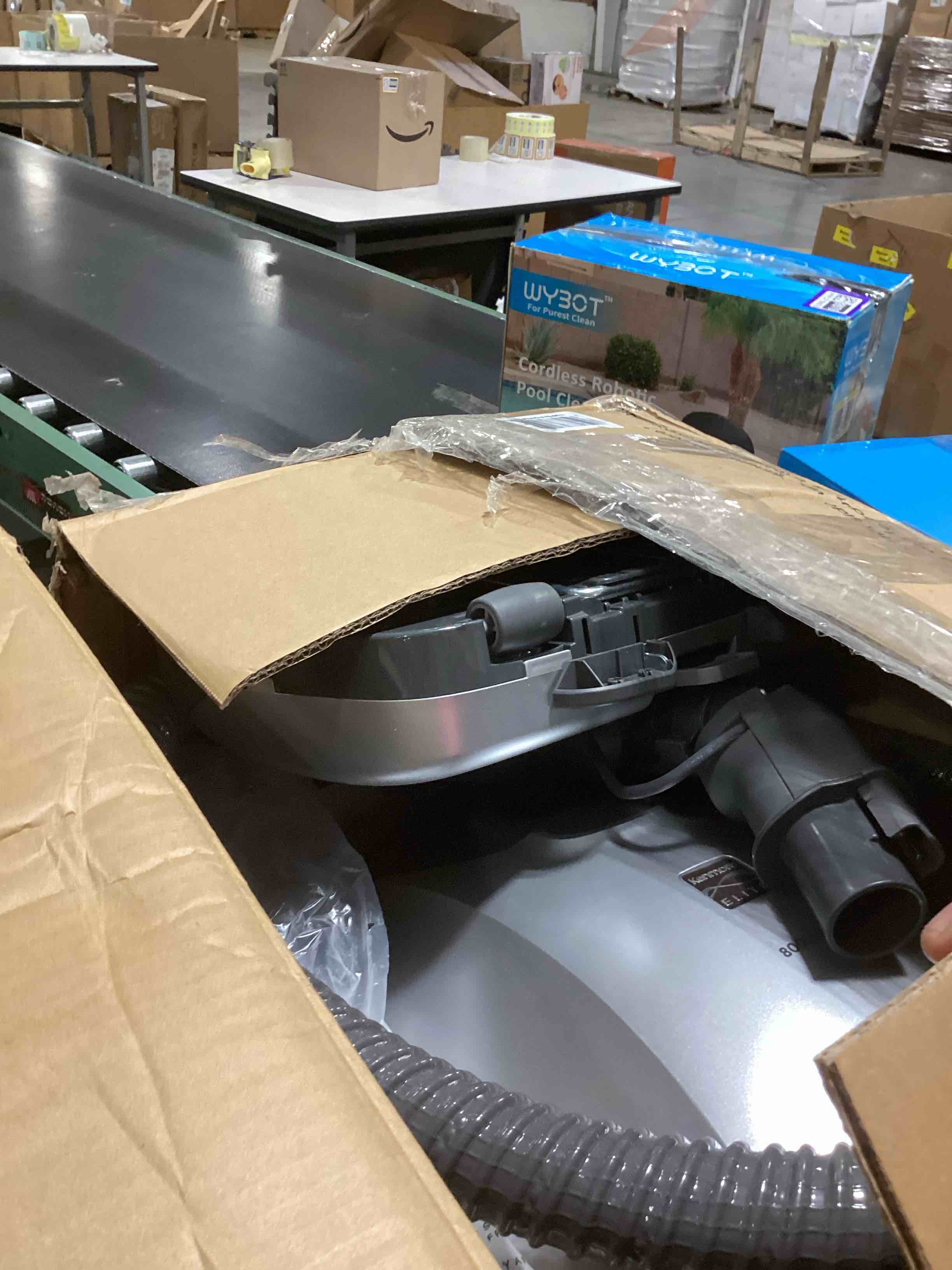 https://s3.amazonaws.com/lotting-images-prod/bidfta/PPE3208392_1759943724091.jpeg