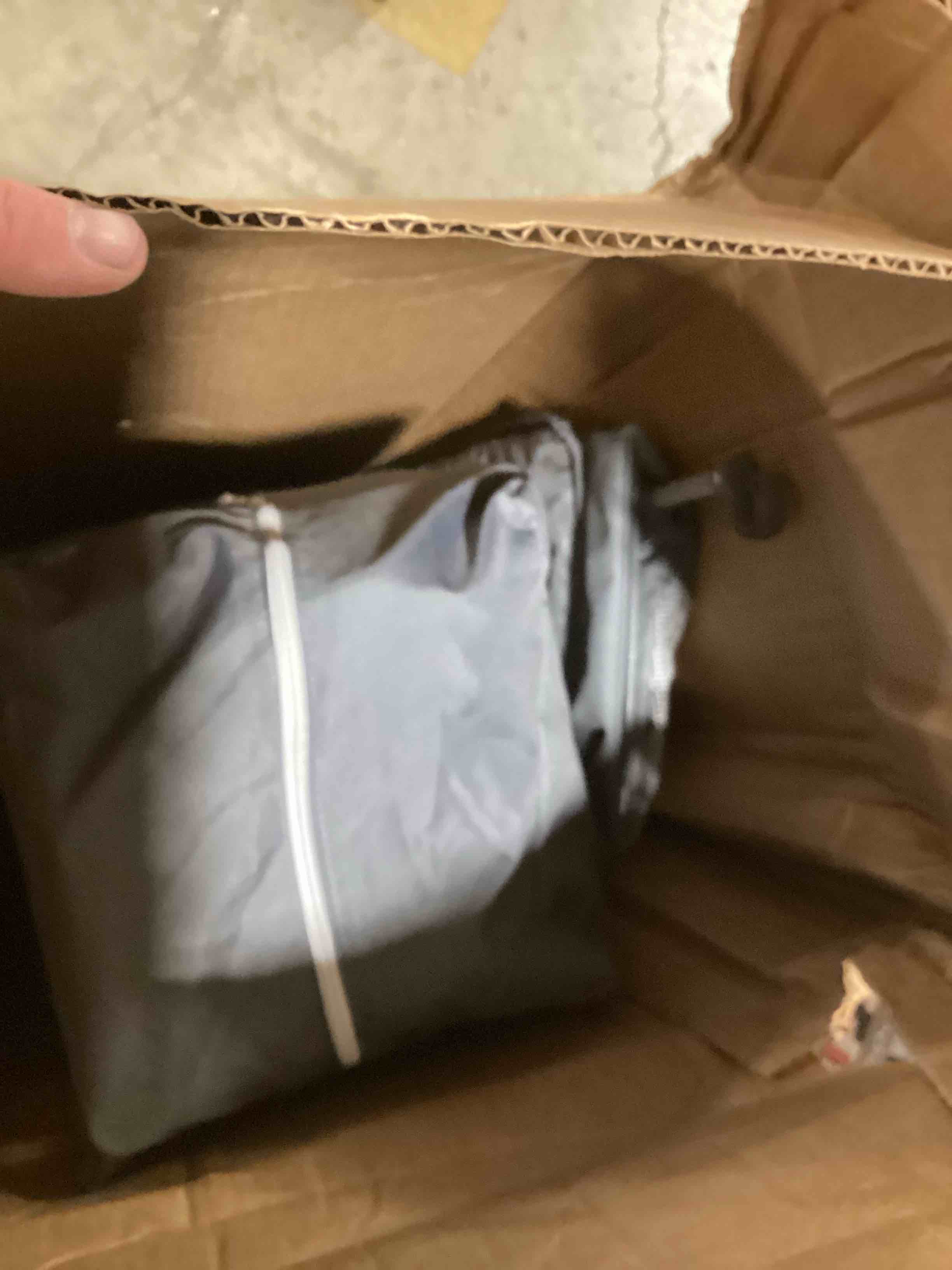 https://s3.amazonaws.com/lotting-images-prod/bidfta/PPE3208419_1759947750860.jpeg