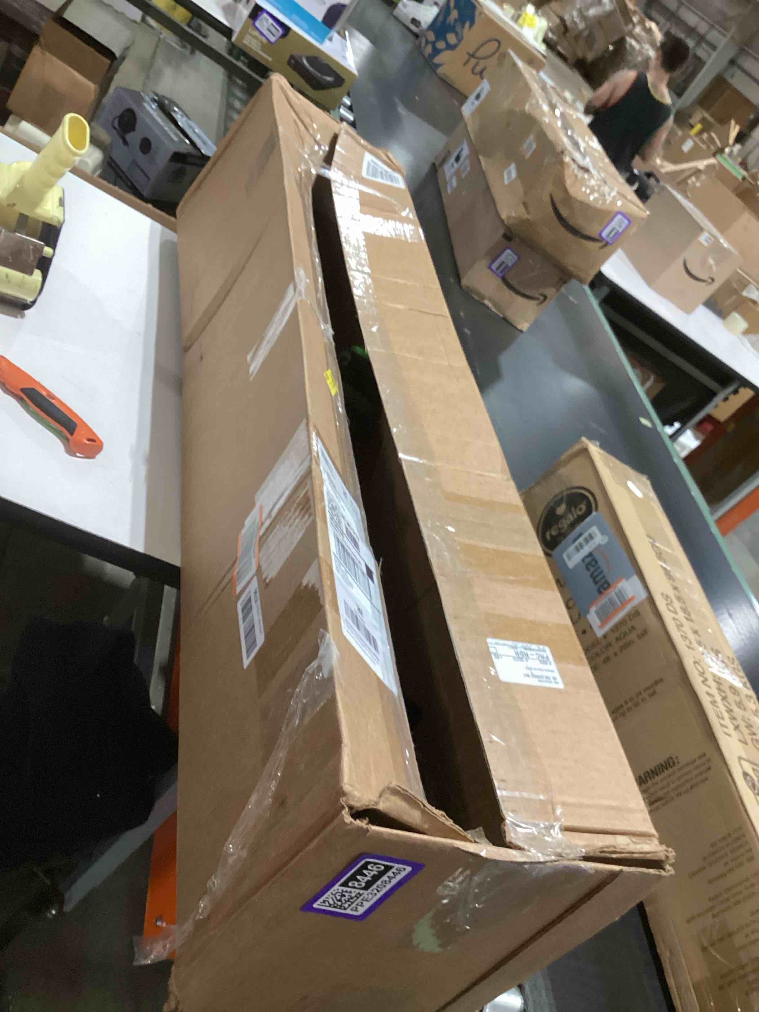 https://s3.amazonaws.com/lotting-images-prod/bidfta/PPE3208446_1759950159683.jpeg