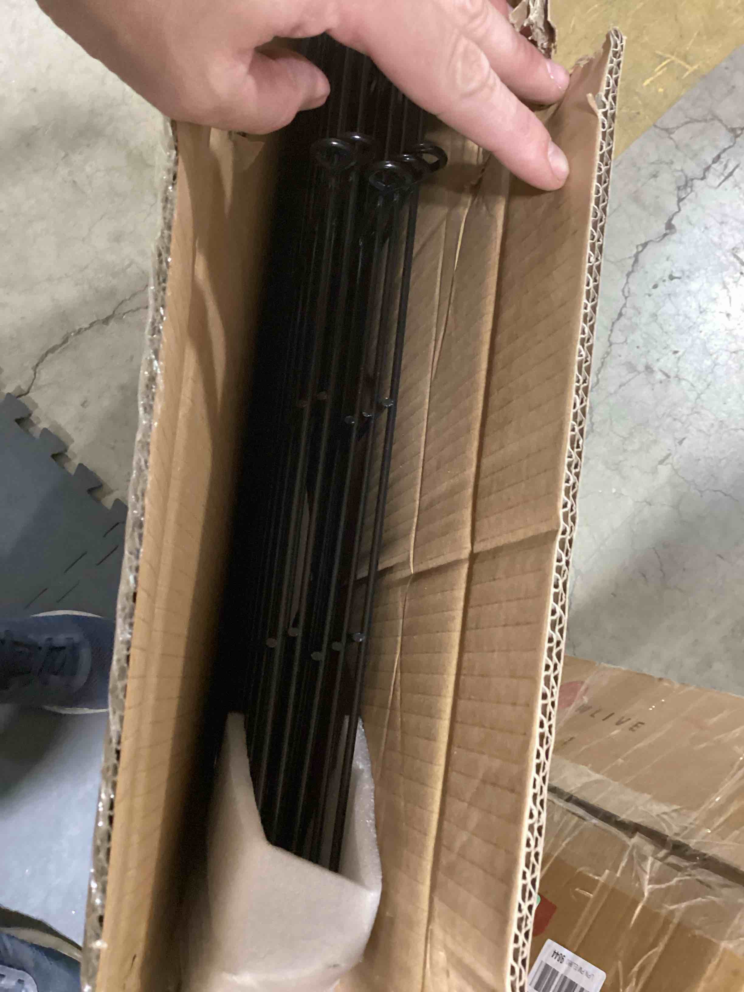 https://s3.amazonaws.com/lotting-images-prod/bidfta/PPE3208537_1760019771631.jpeg