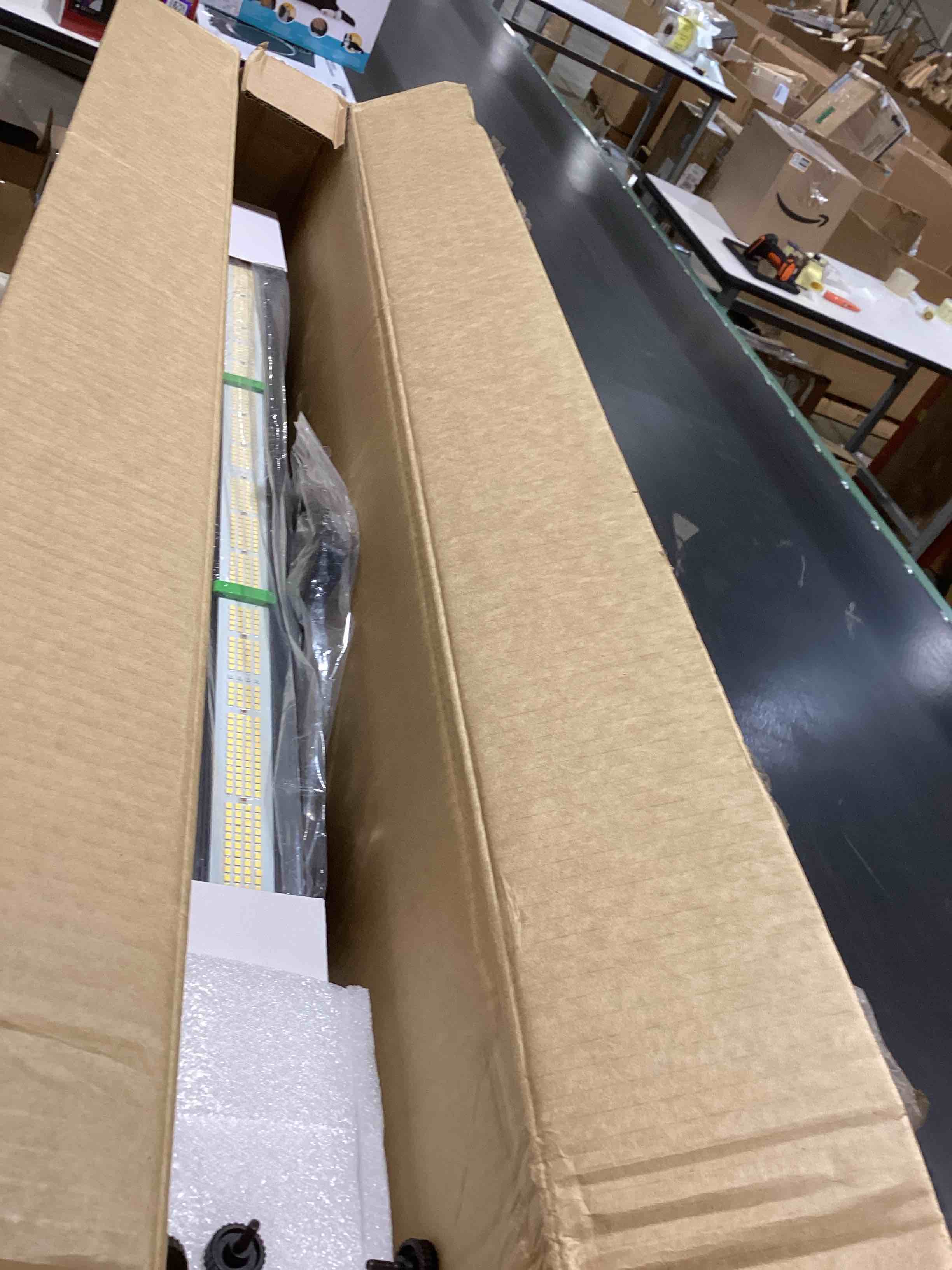 https://s3.amazonaws.com/lotting-images-prod/bidfta/PPE3208589_1760027639402.jpeg