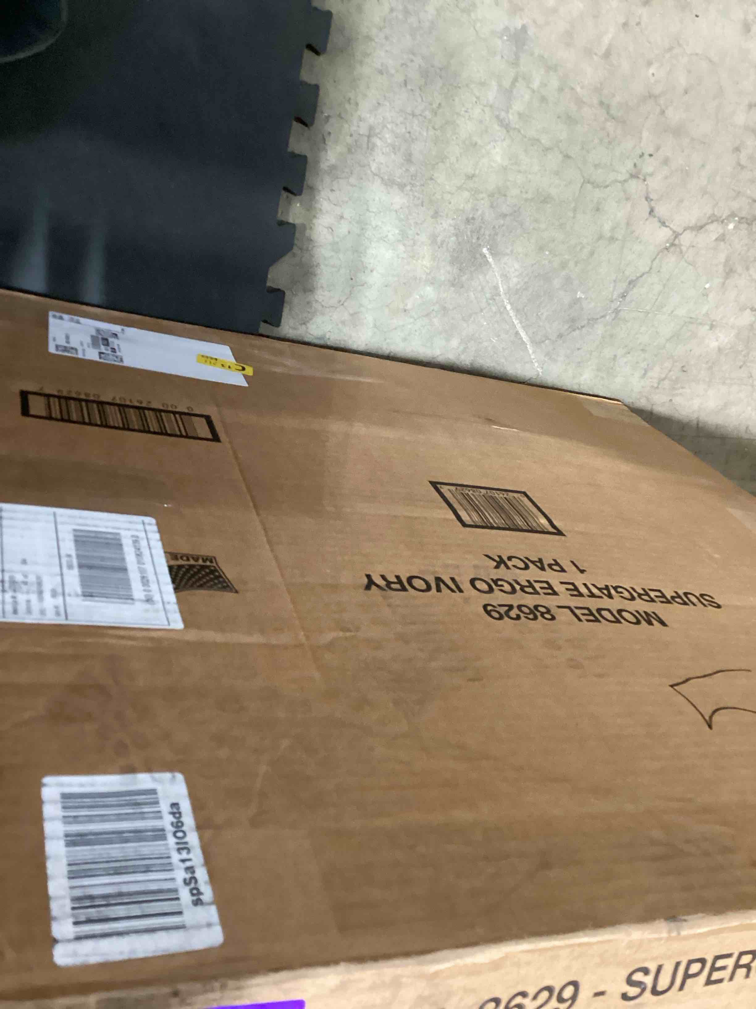 https://s3.amazonaws.com/lotting-images-prod/bidfta/PPE3208713_1760108469613.jpeg