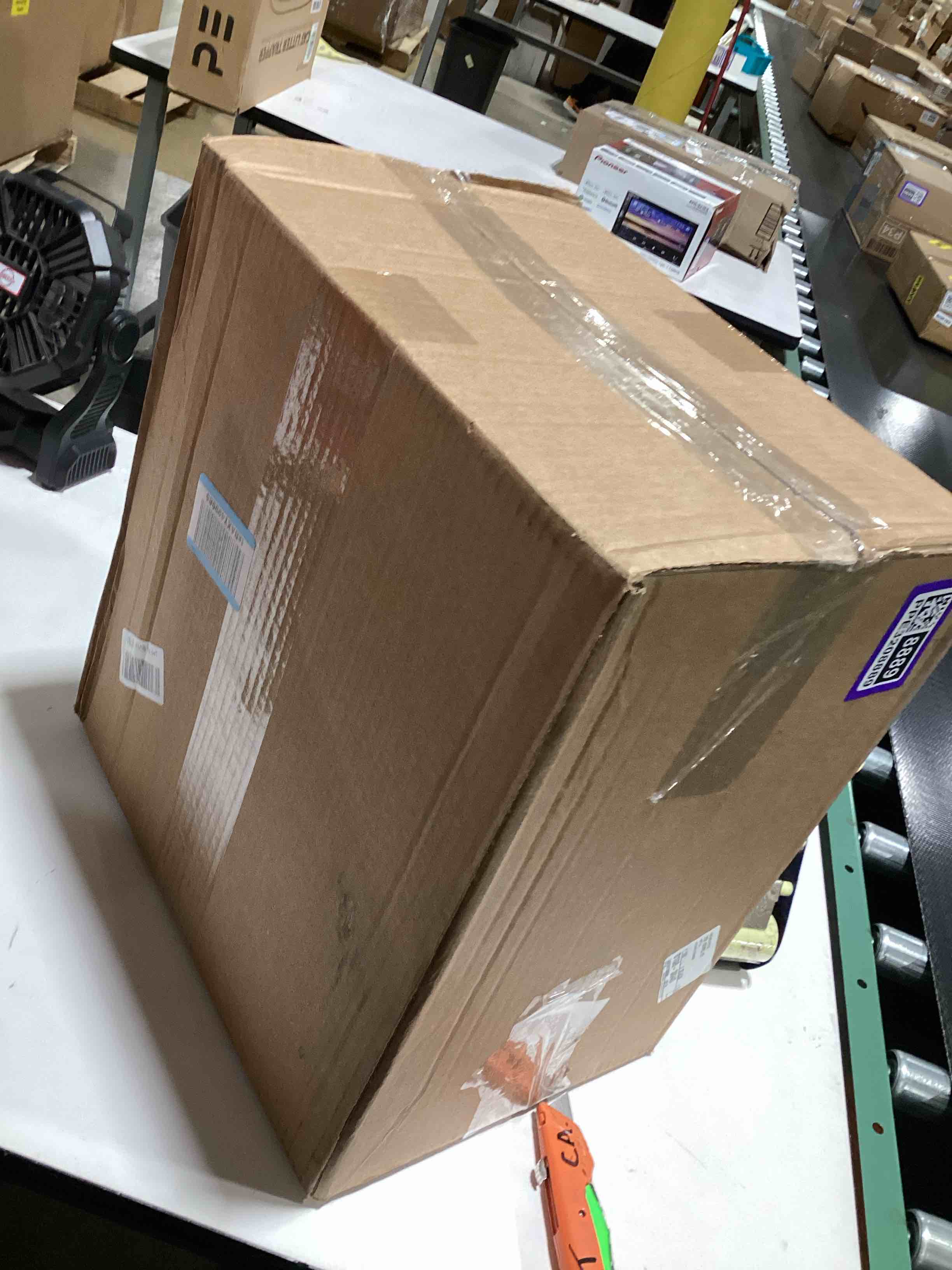 https://s3.amazonaws.com/lotting-images-prod/bidfta/PPE3208889_1760356938358.jpeg