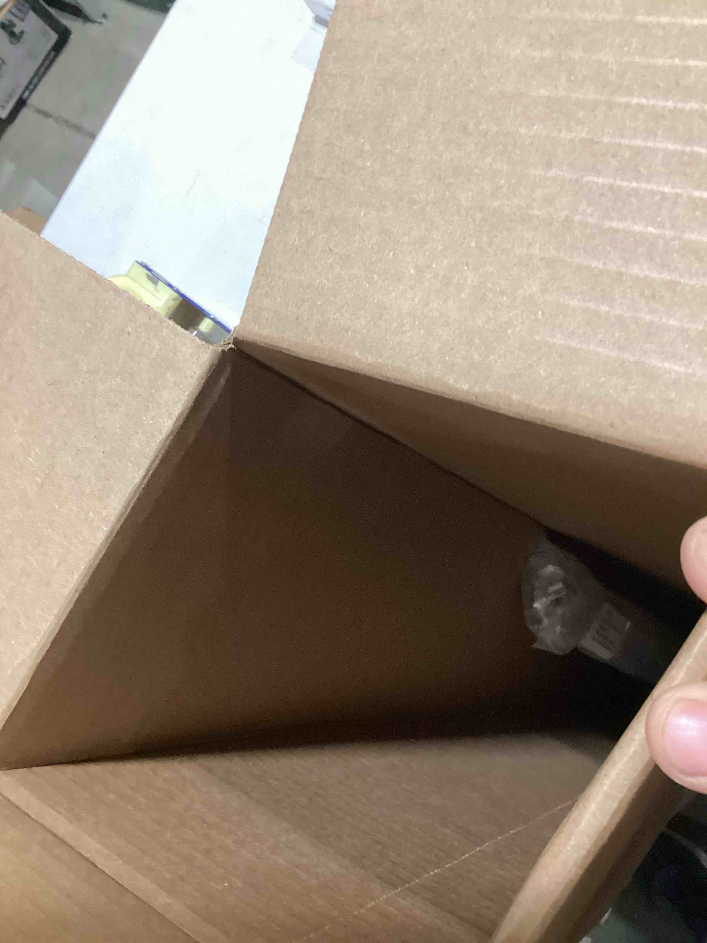 https://s3.amazonaws.com/lotting-images-prod/bidfta/PPE3208919_1760359736188.jpeg