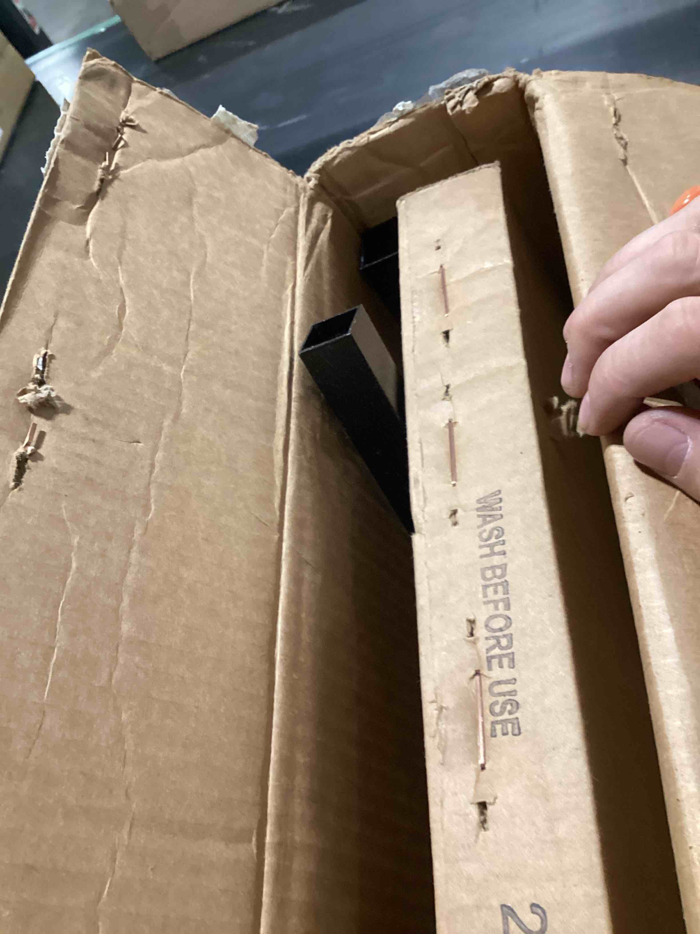 https://s3.amazonaws.com/lotting-images-prod/bidfta/PPE3208967_1760365031962.jpeg