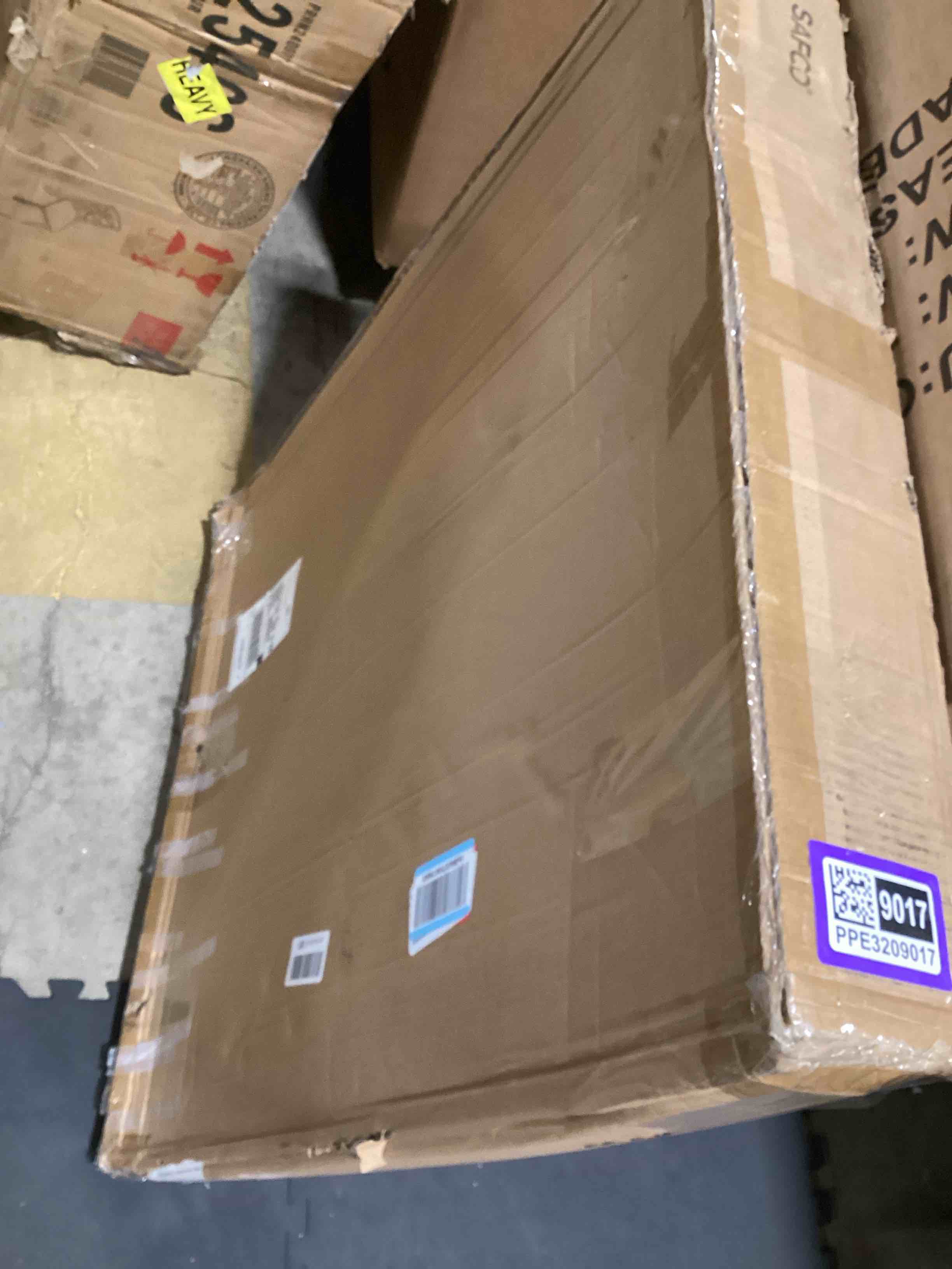 https://s3.amazonaws.com/lotting-images-prod/bidfta/PPE3209017_1760368948509.jpeg