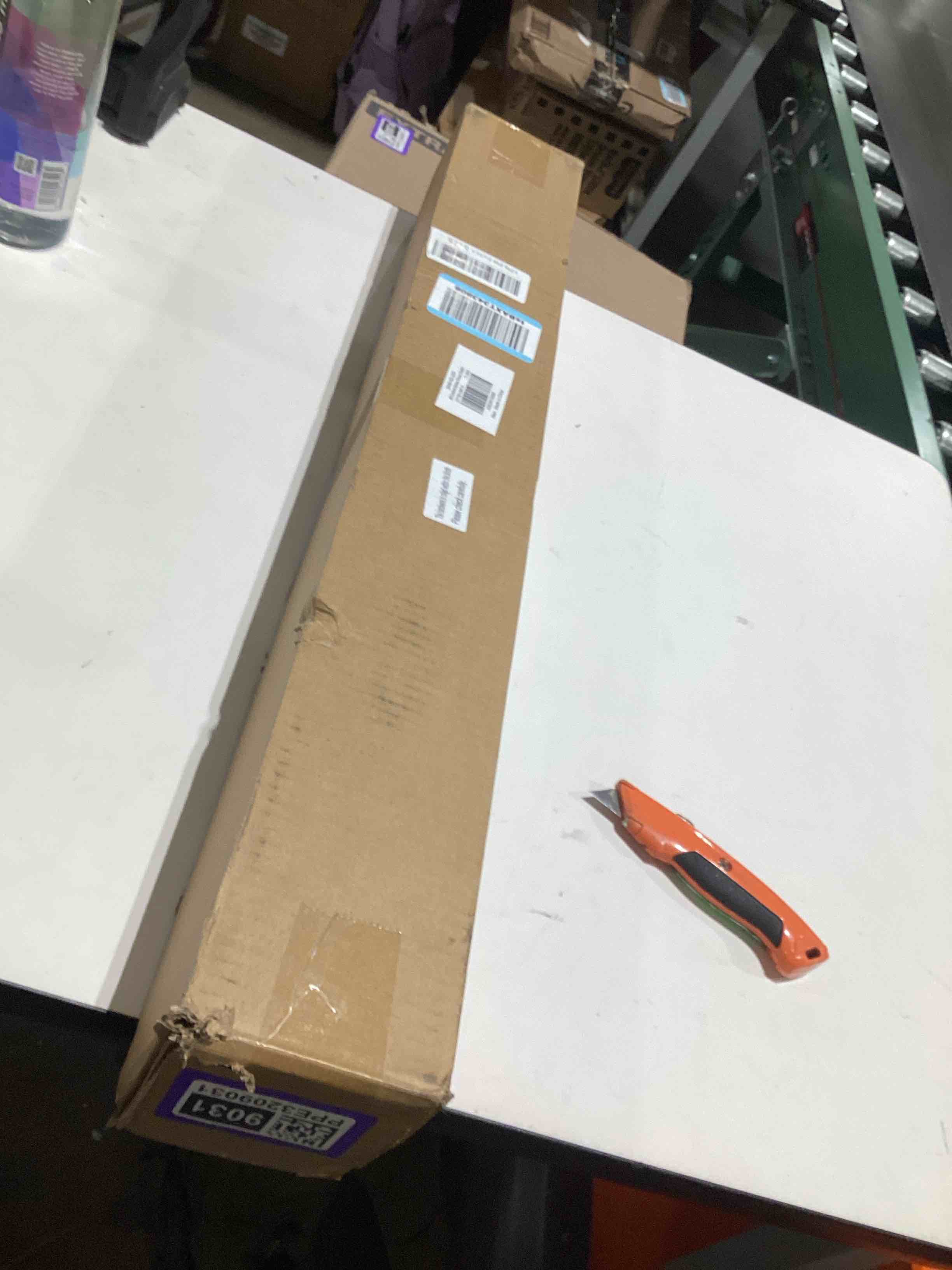 https://s3.amazonaws.com/lotting-images-prod/bidfta/PPE3209031_1760372455049.jpeg