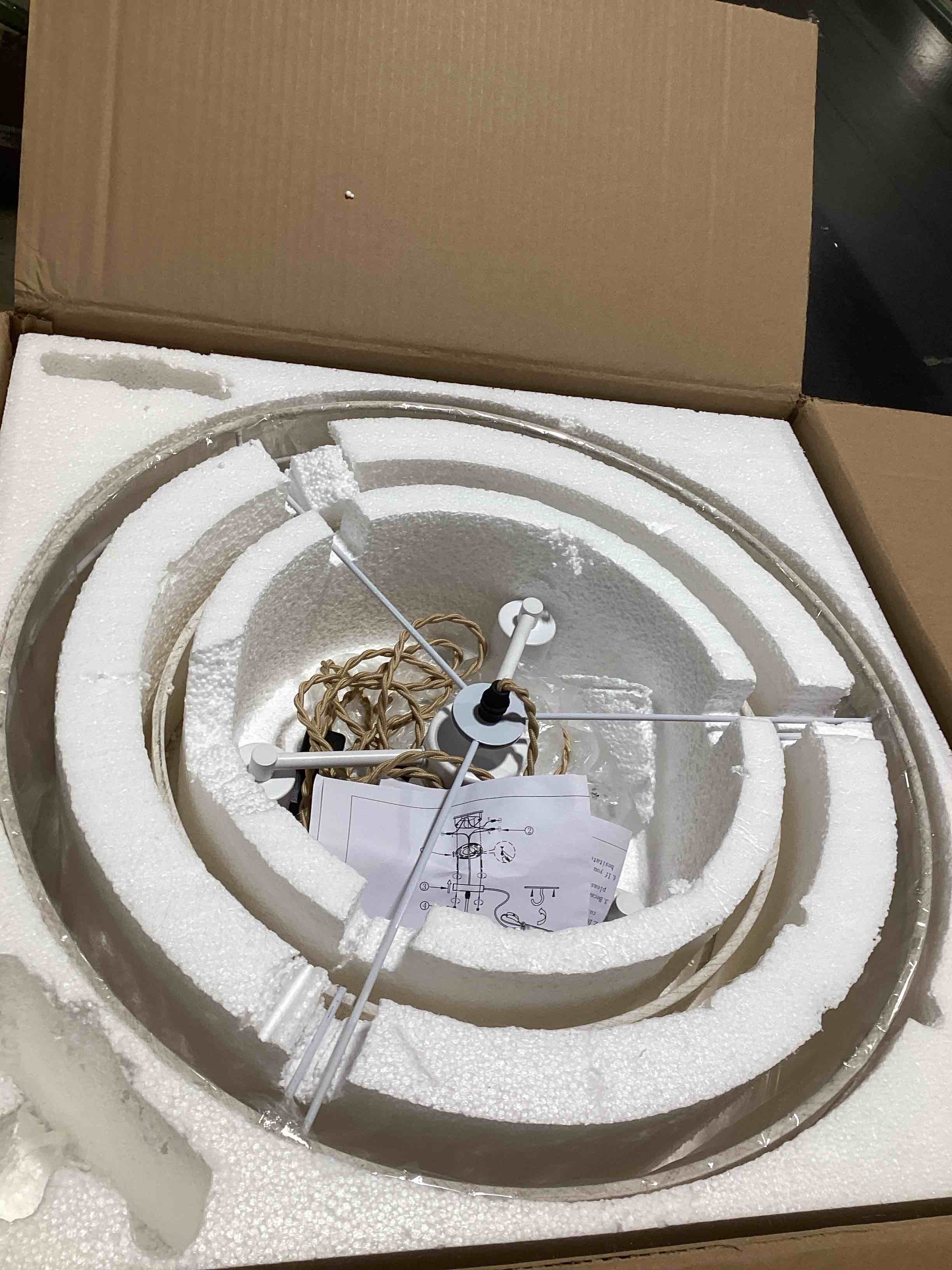 https://s3.amazonaws.com/lotting-images-prod/bidfta/PPE3209064_1760376431685.jpeg