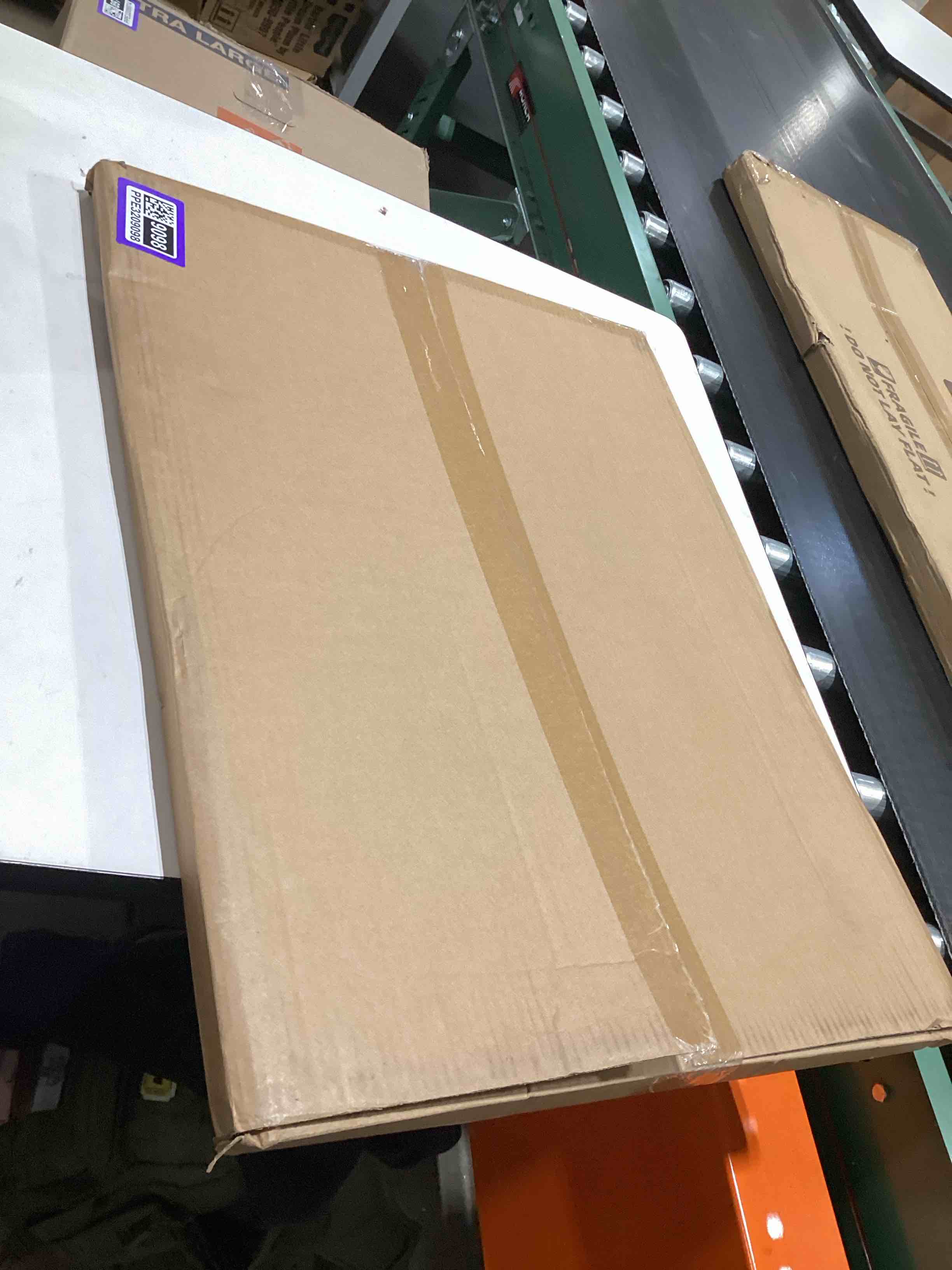https://s3.amazonaws.com/lotting-images-prod/bidfta/PPE3209098_1760381406929.jpeg