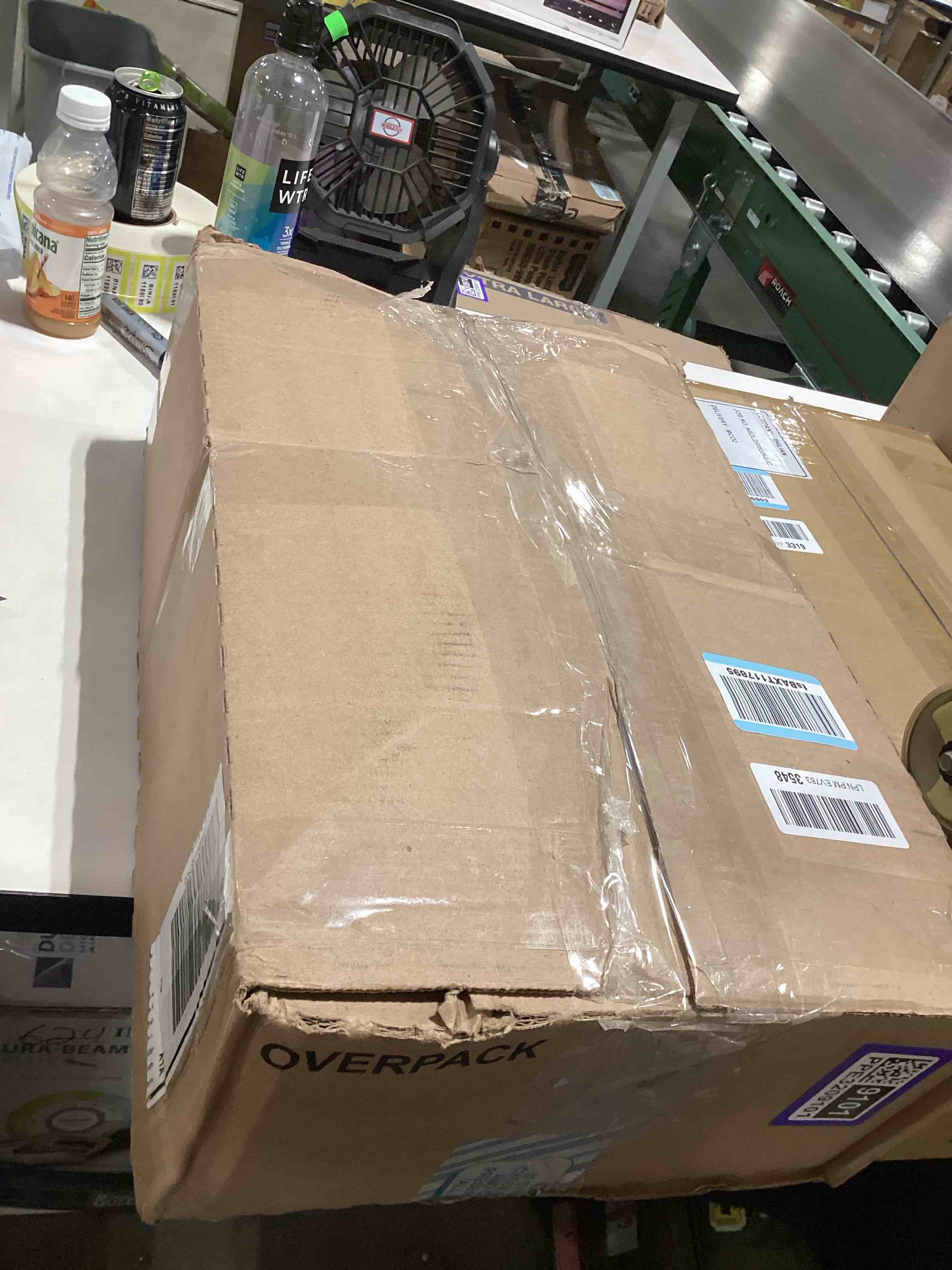 https://s3.amazonaws.com/lotting-images-prod/bidfta/PPE3209101_1760381213508.jpeg