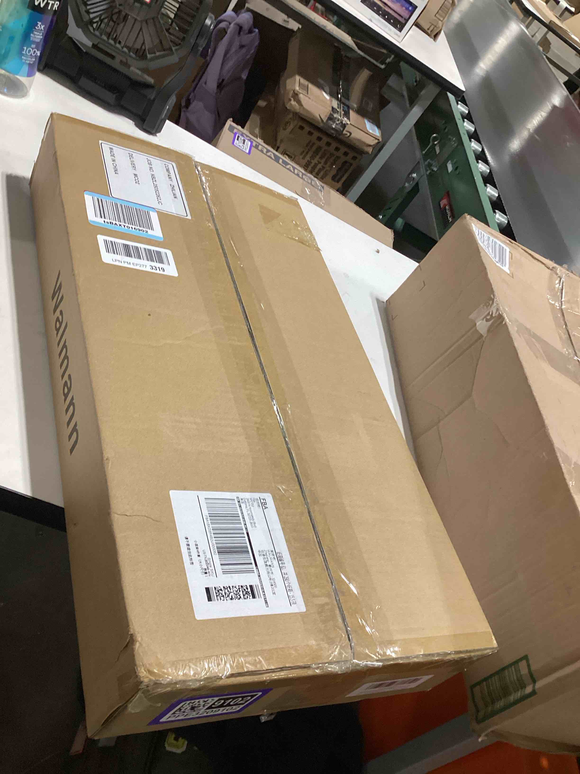 https://s3.amazonaws.com/lotting-images-prod/bidfta/PPE3209102_1760381249427.jpeg